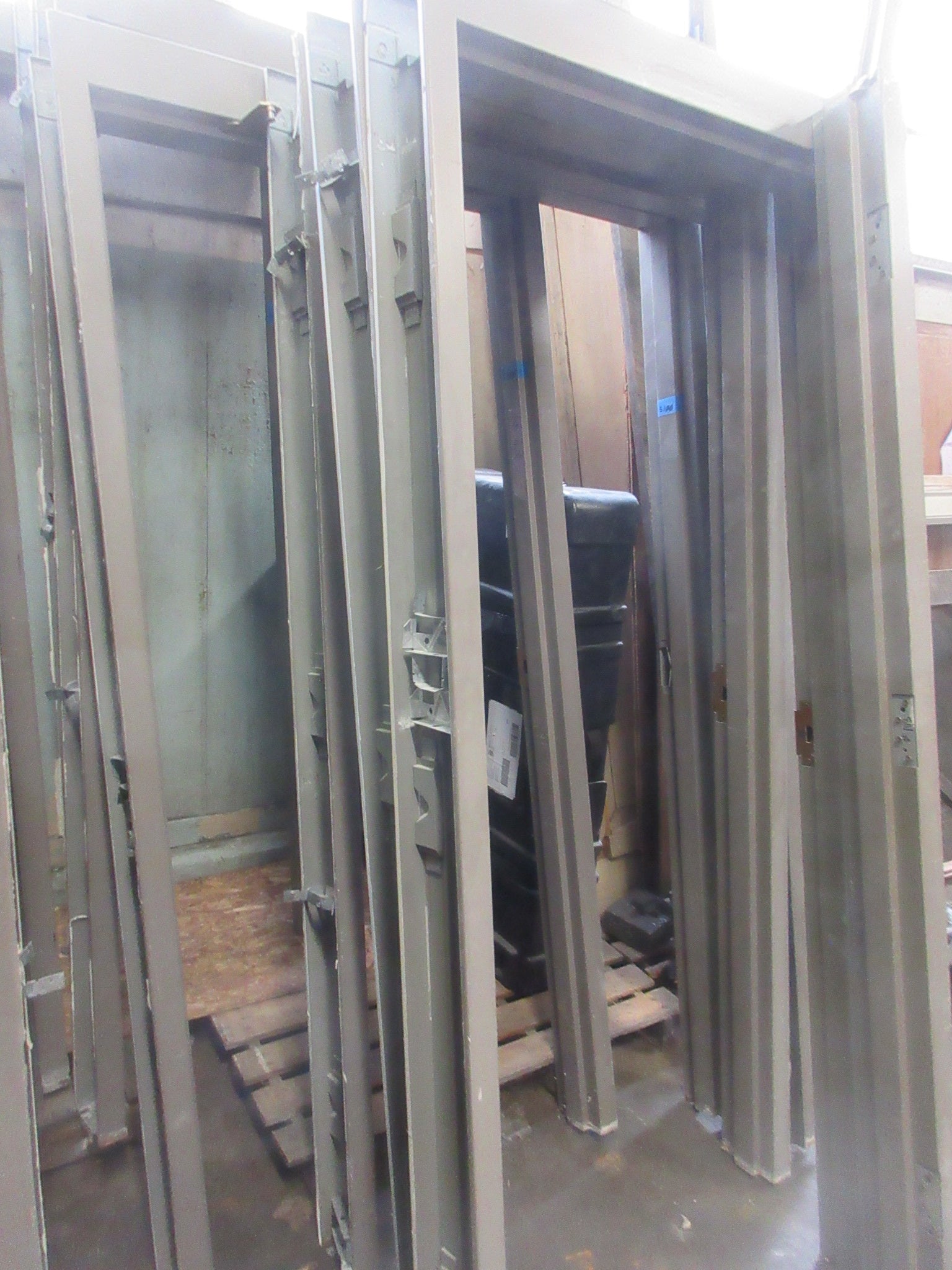 Door with Metal Jamb R/O 32"