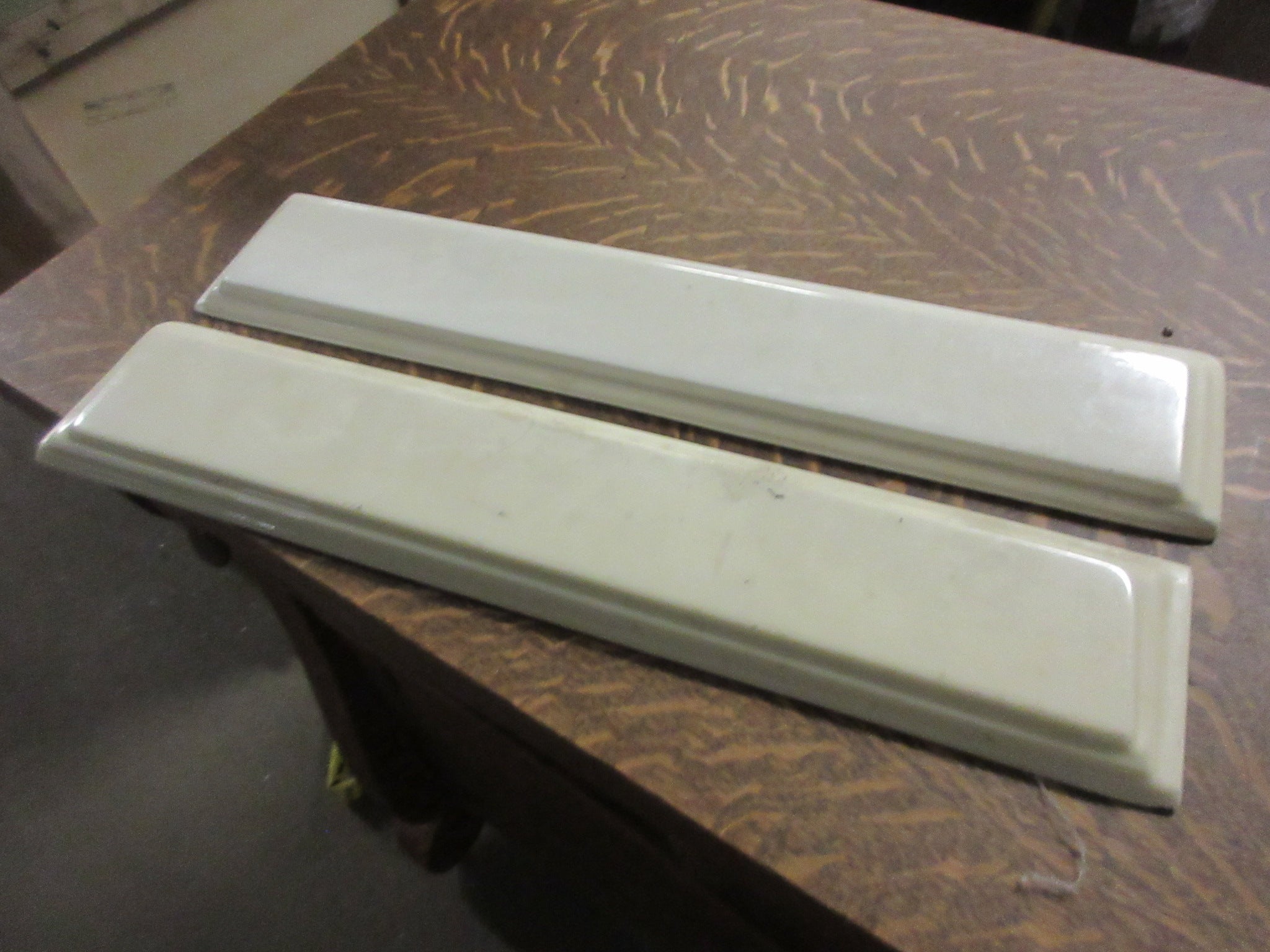 Pair of Backsplash Pieces