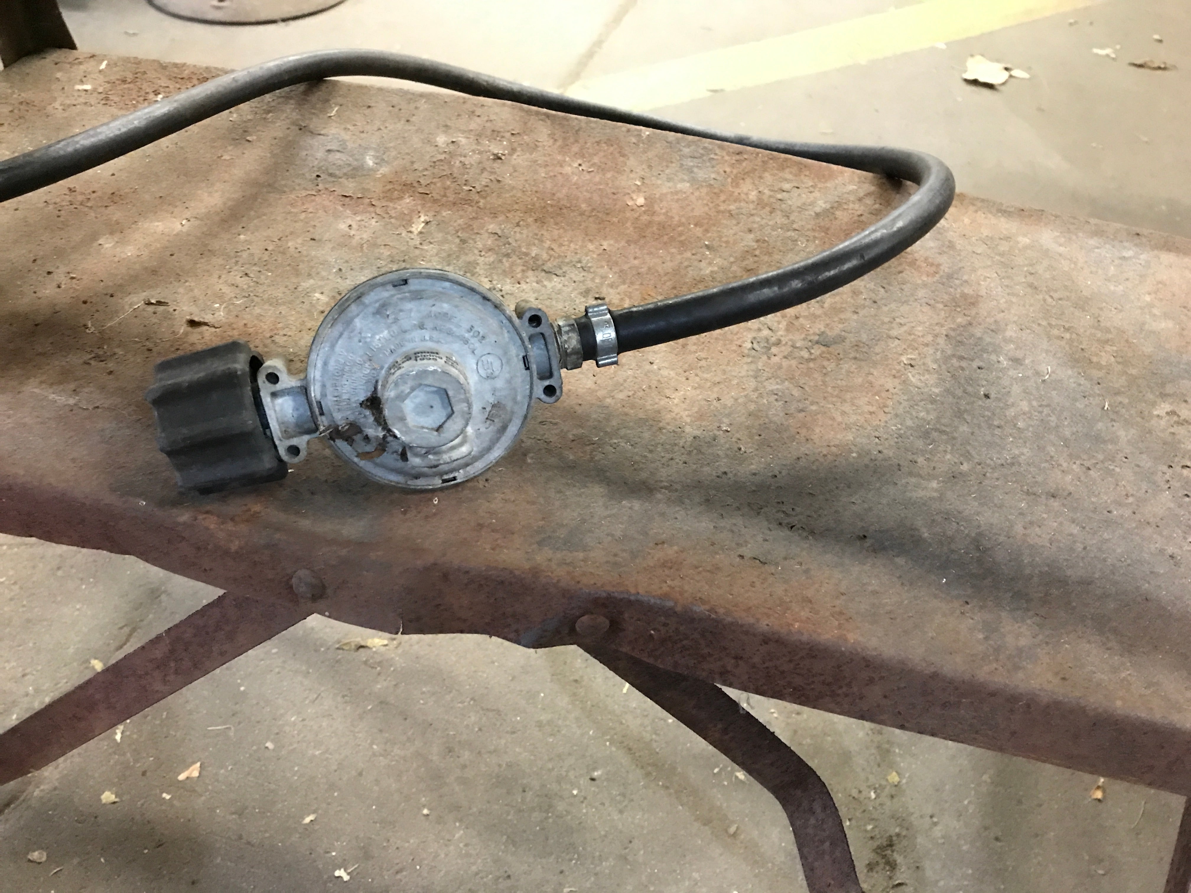 Outdoor 3- burner stove