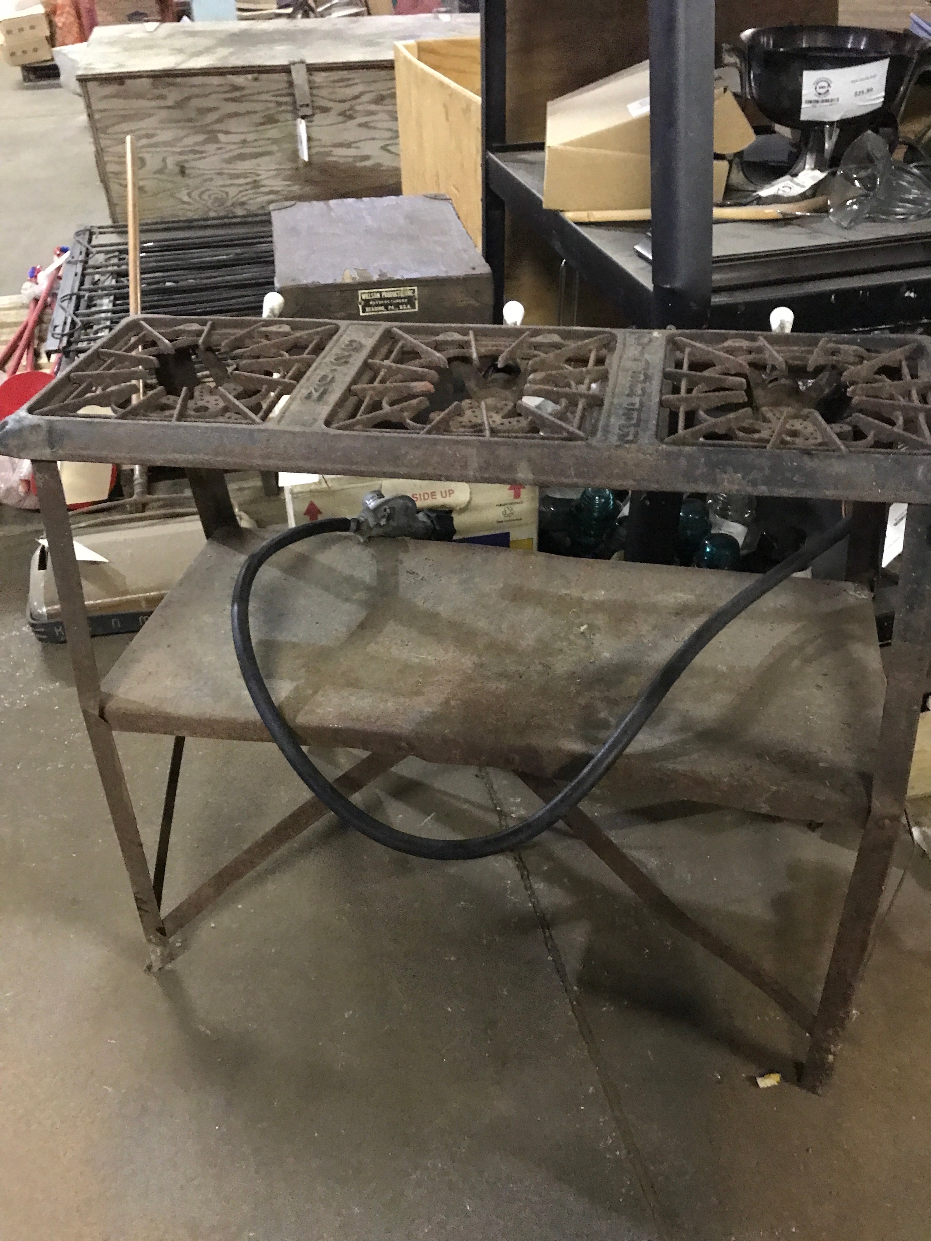 Outdoor 3- burner stove