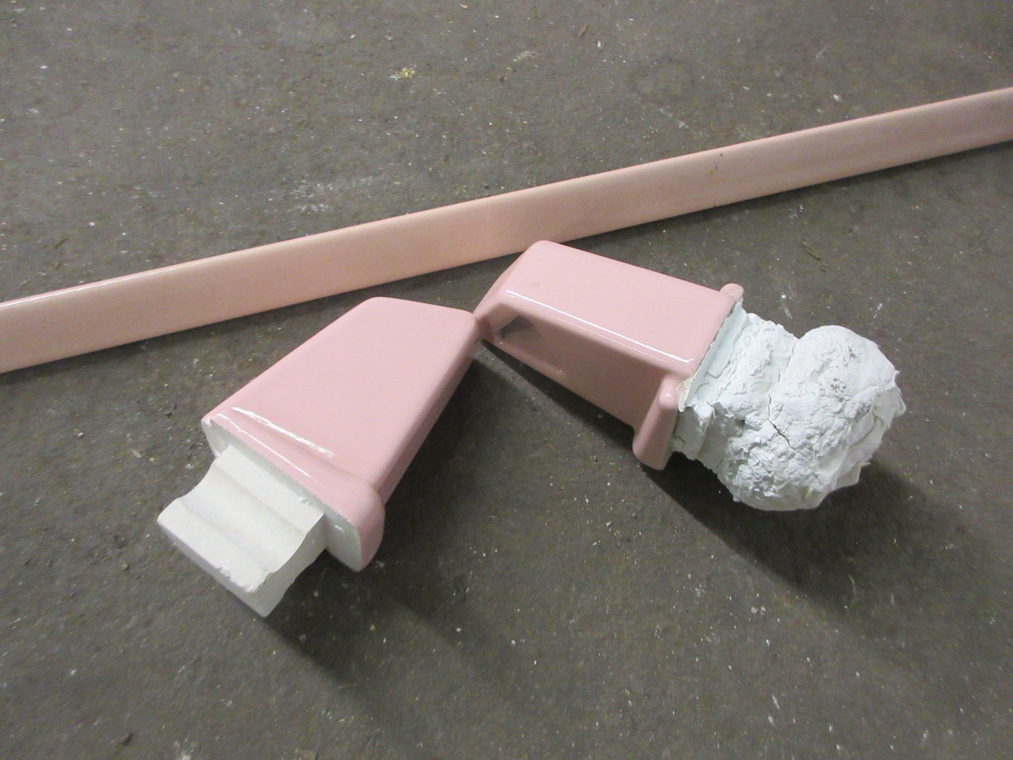 Ceramic Pink Towel Bar Holders with Bar