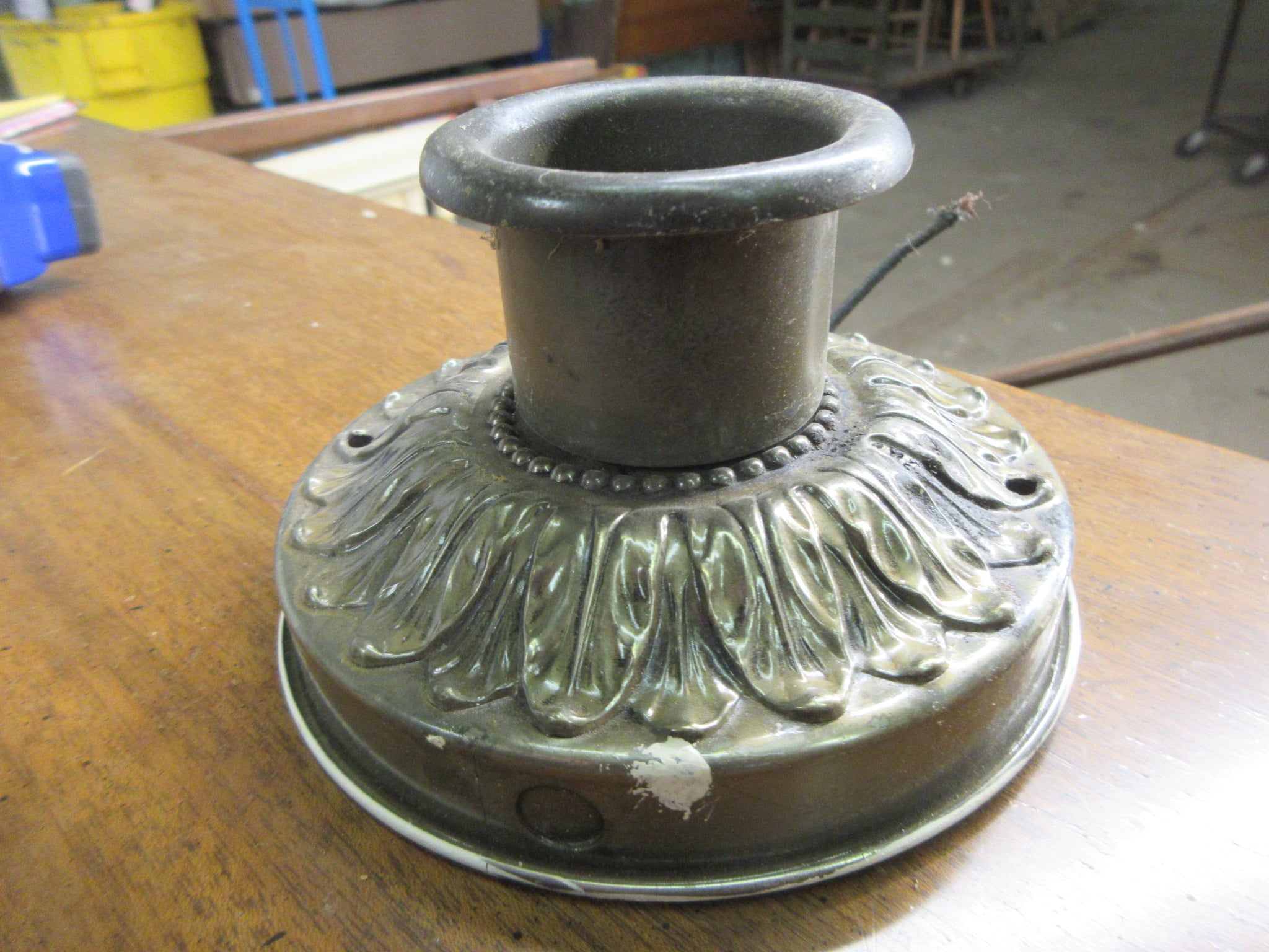 Cast Aluminum Ceiling Mount Fixture