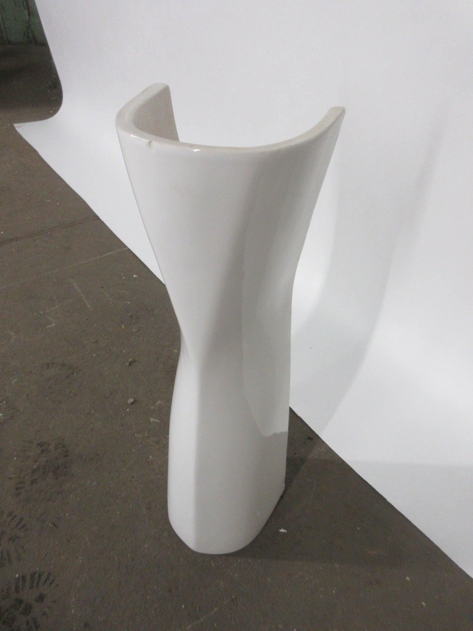 Sink Pedestal Base (No Top)