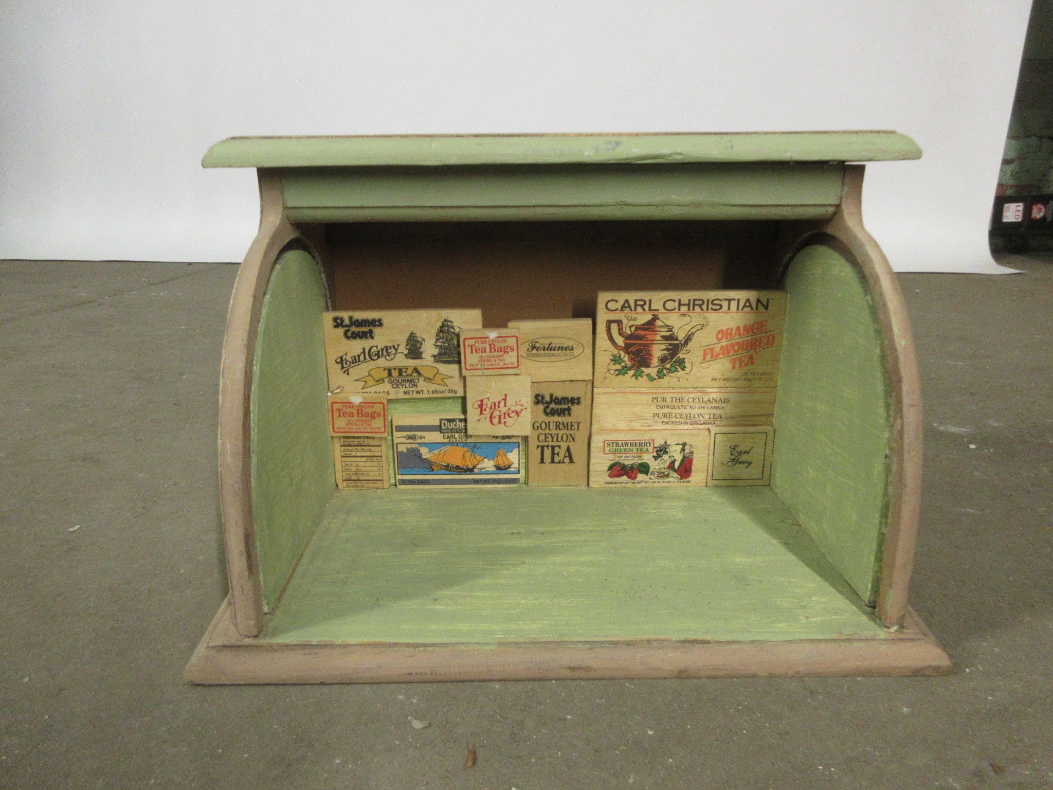 Tabletop Tea Caddy