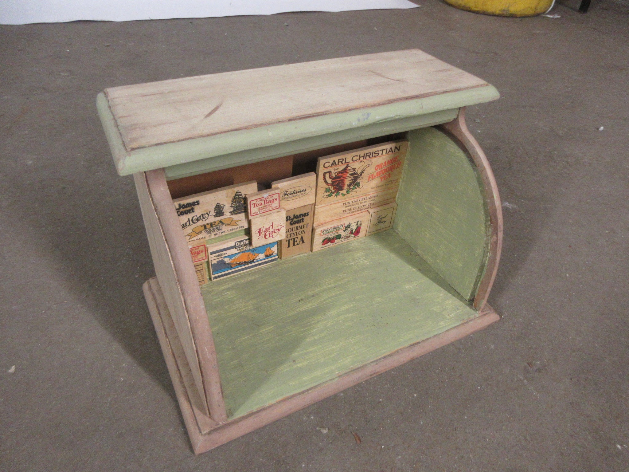 Tabletop Tea Caddy