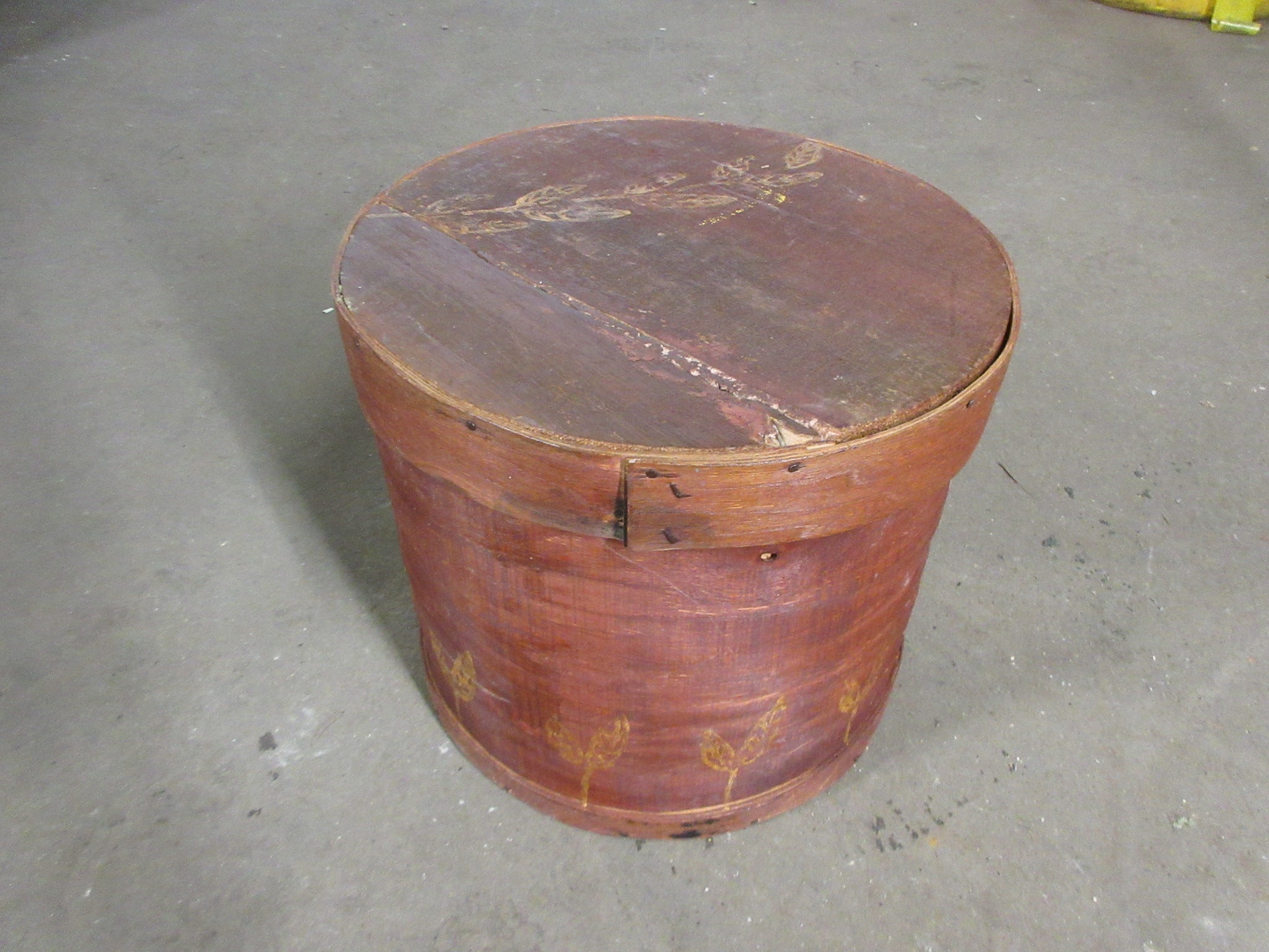 Round Lidded Storage Bin