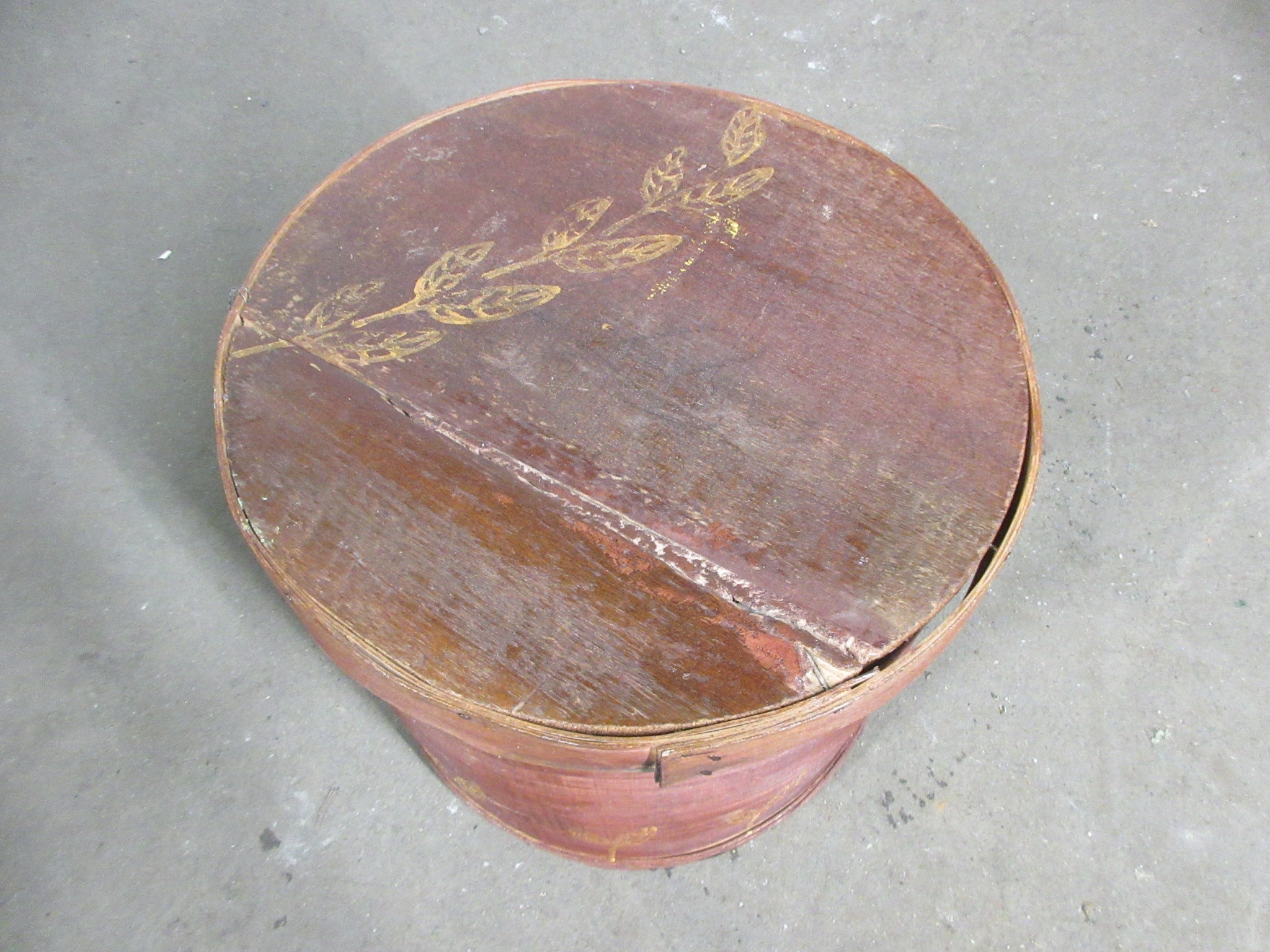 Round Lidded Storage Bin