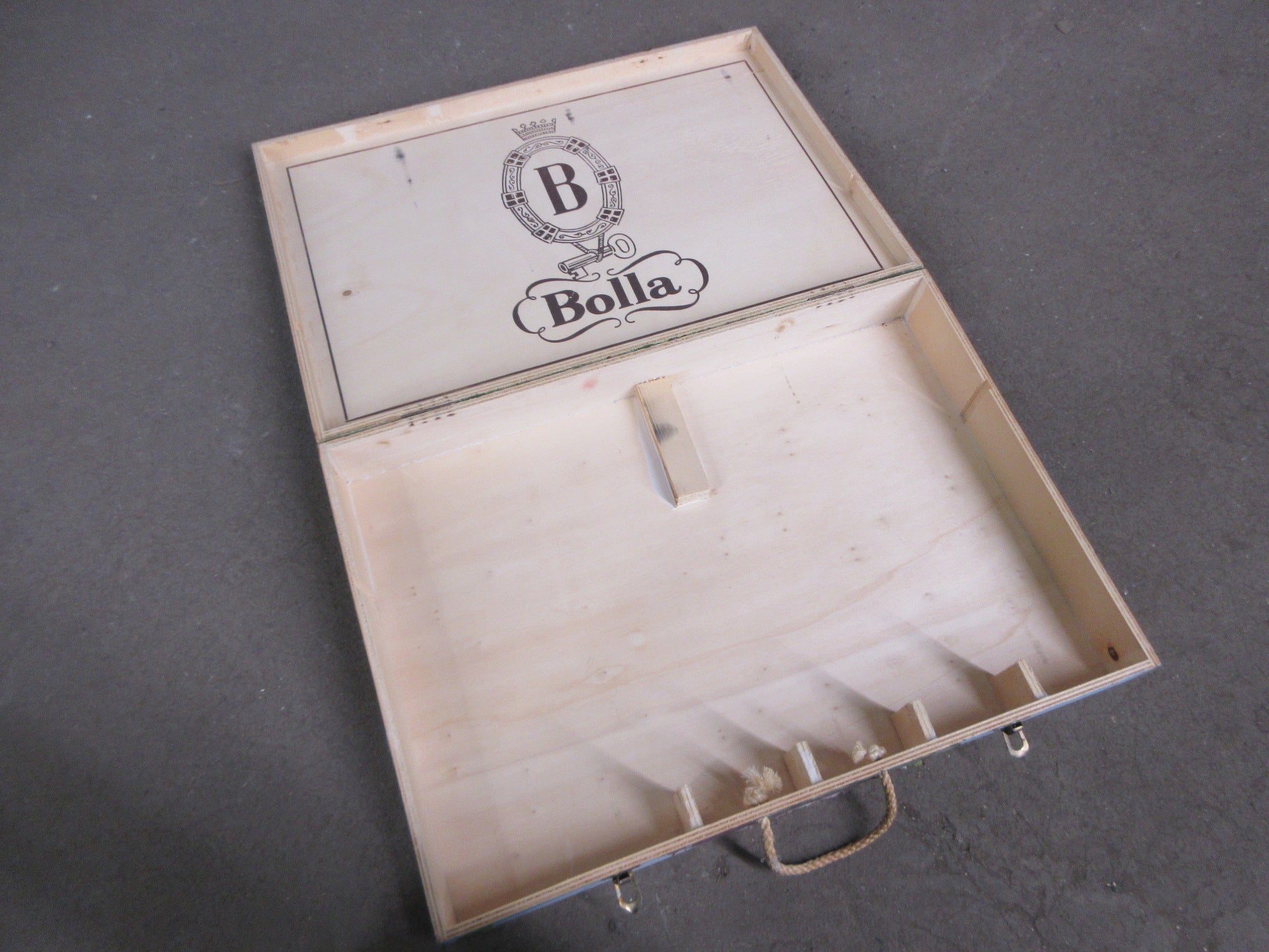 Decoupaged Winery Box with Handle