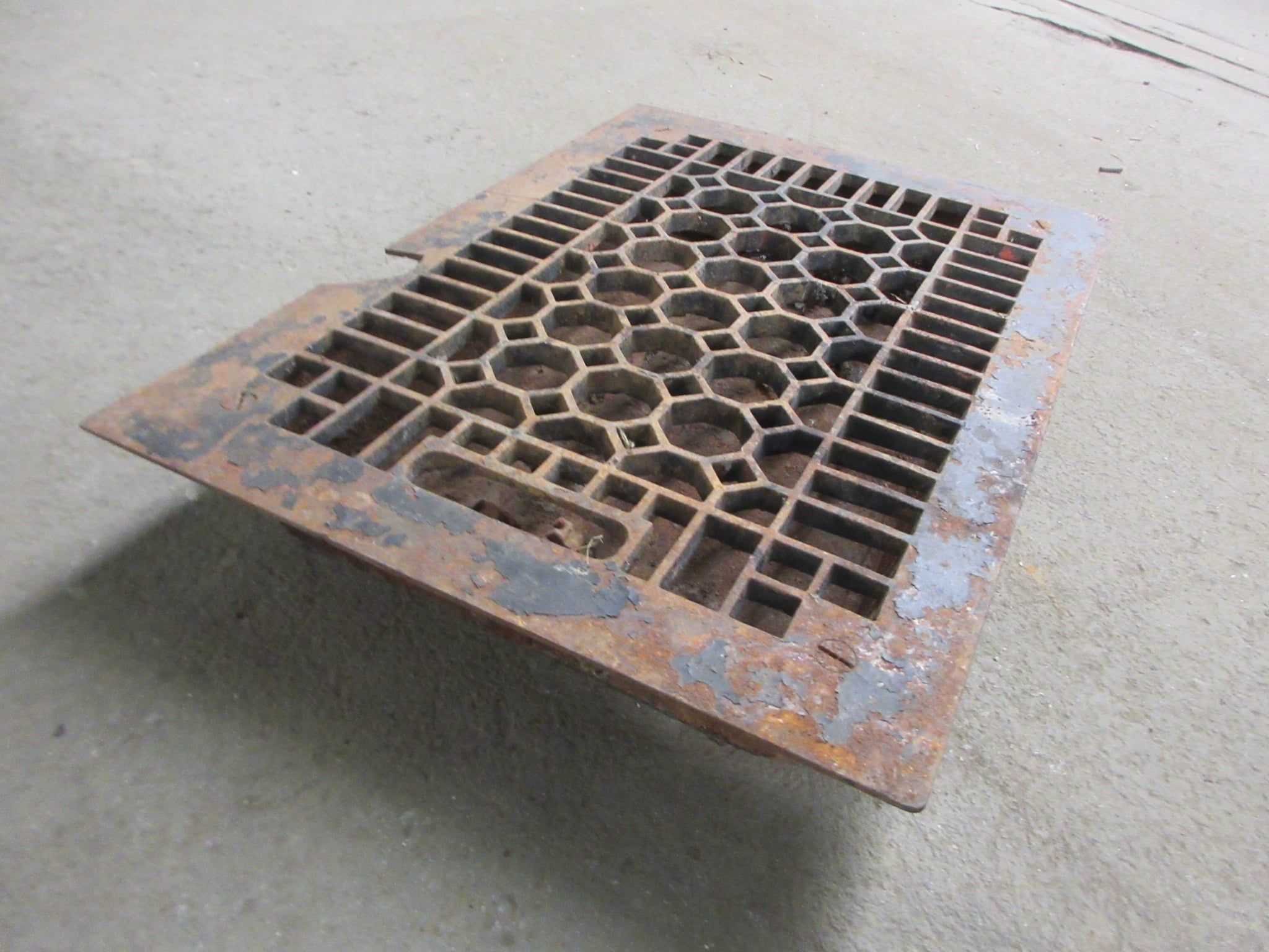 Floor Register with Damper