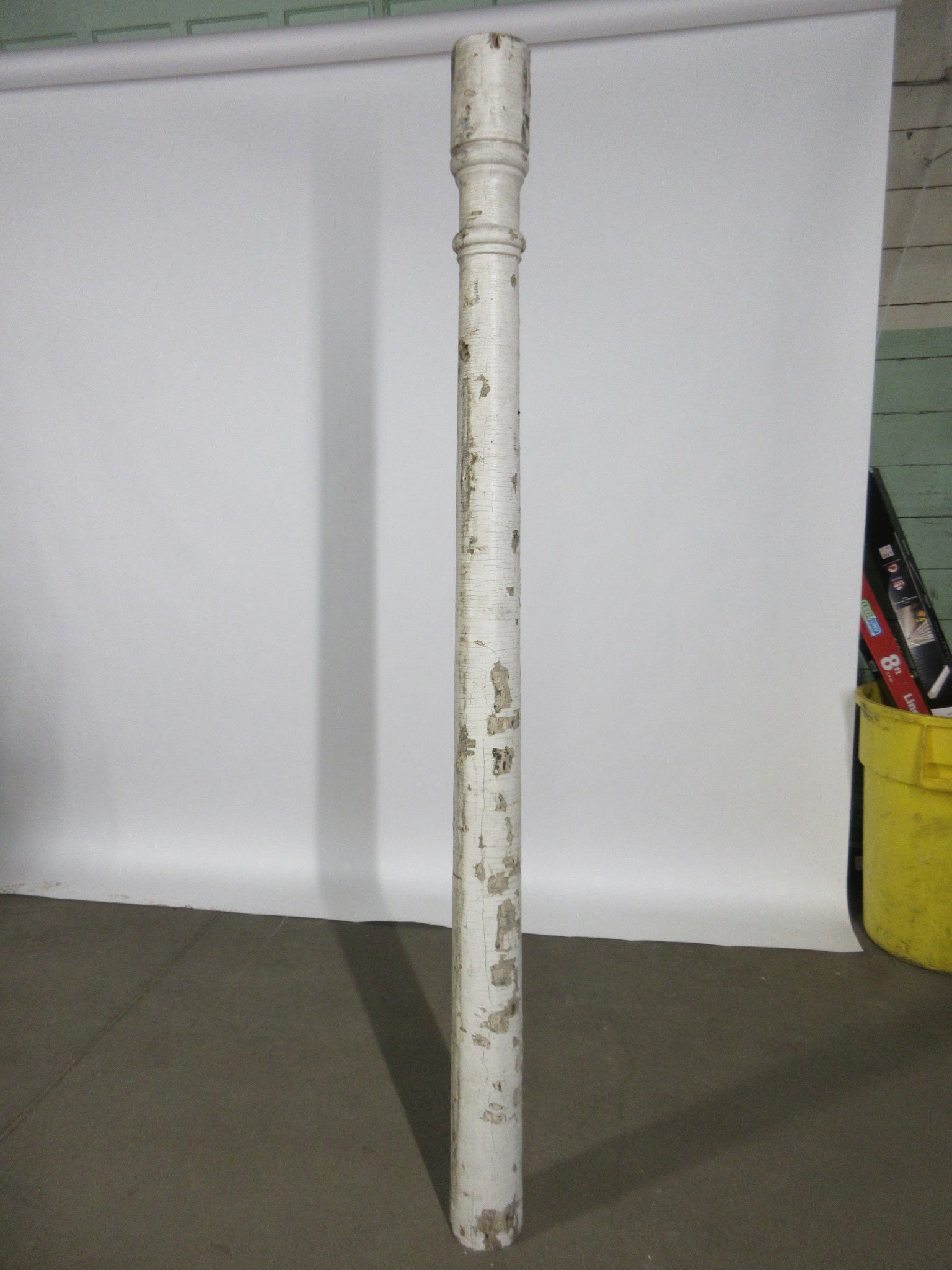Wooden Painted Column 7'