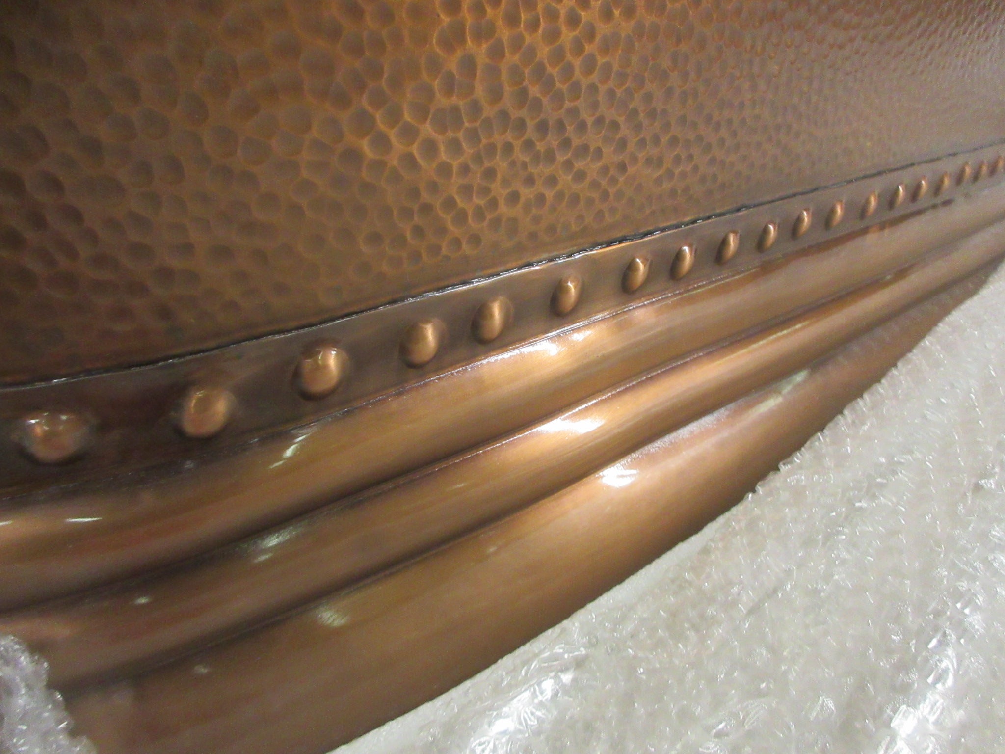 Double Slipper Hammered Copper Tub