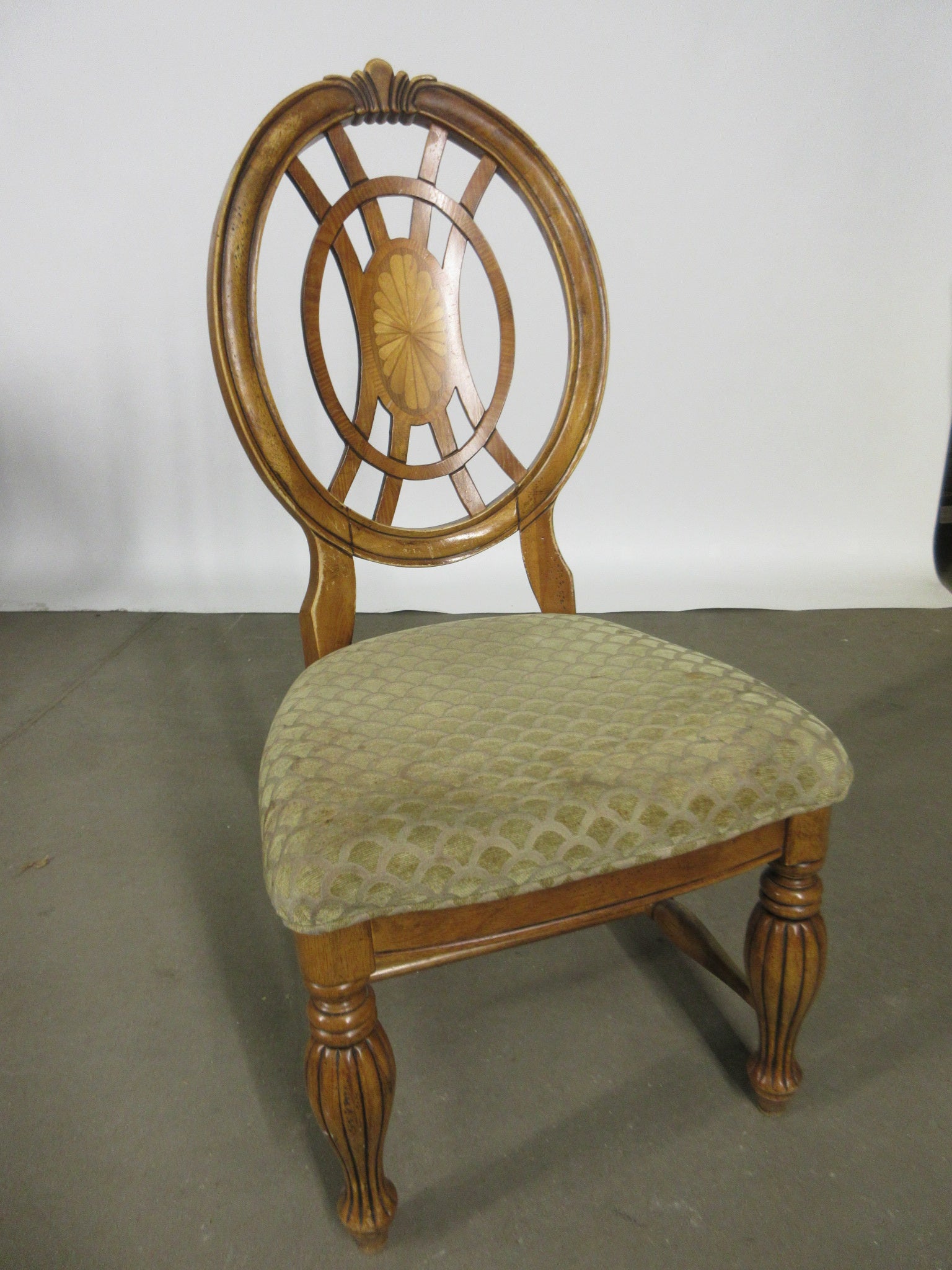 Oval Back Scalloped Seat Dining Chair