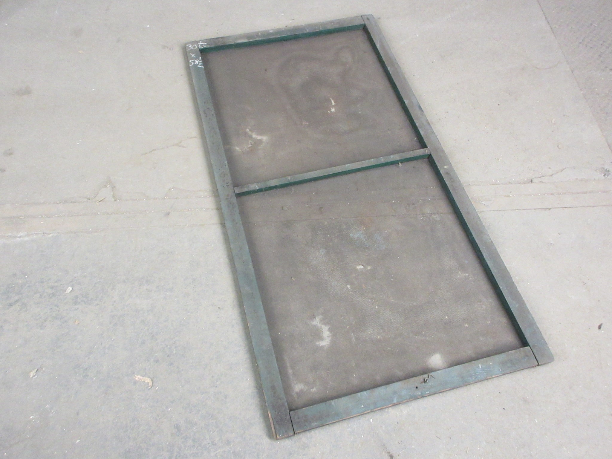 Wooden Frame Screen 30 1/2"