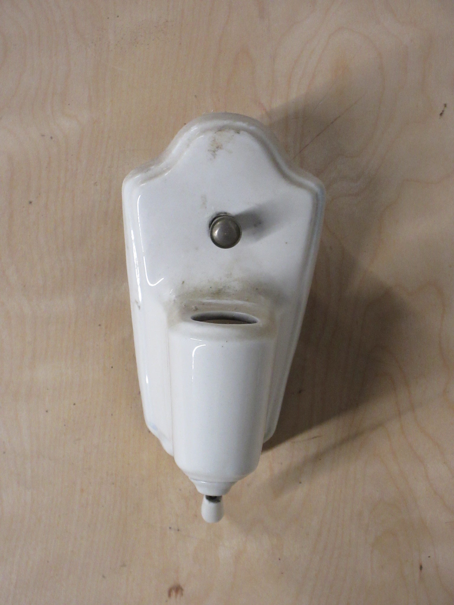 Porcelain Wall Mount Light Fixture with Pull Chain