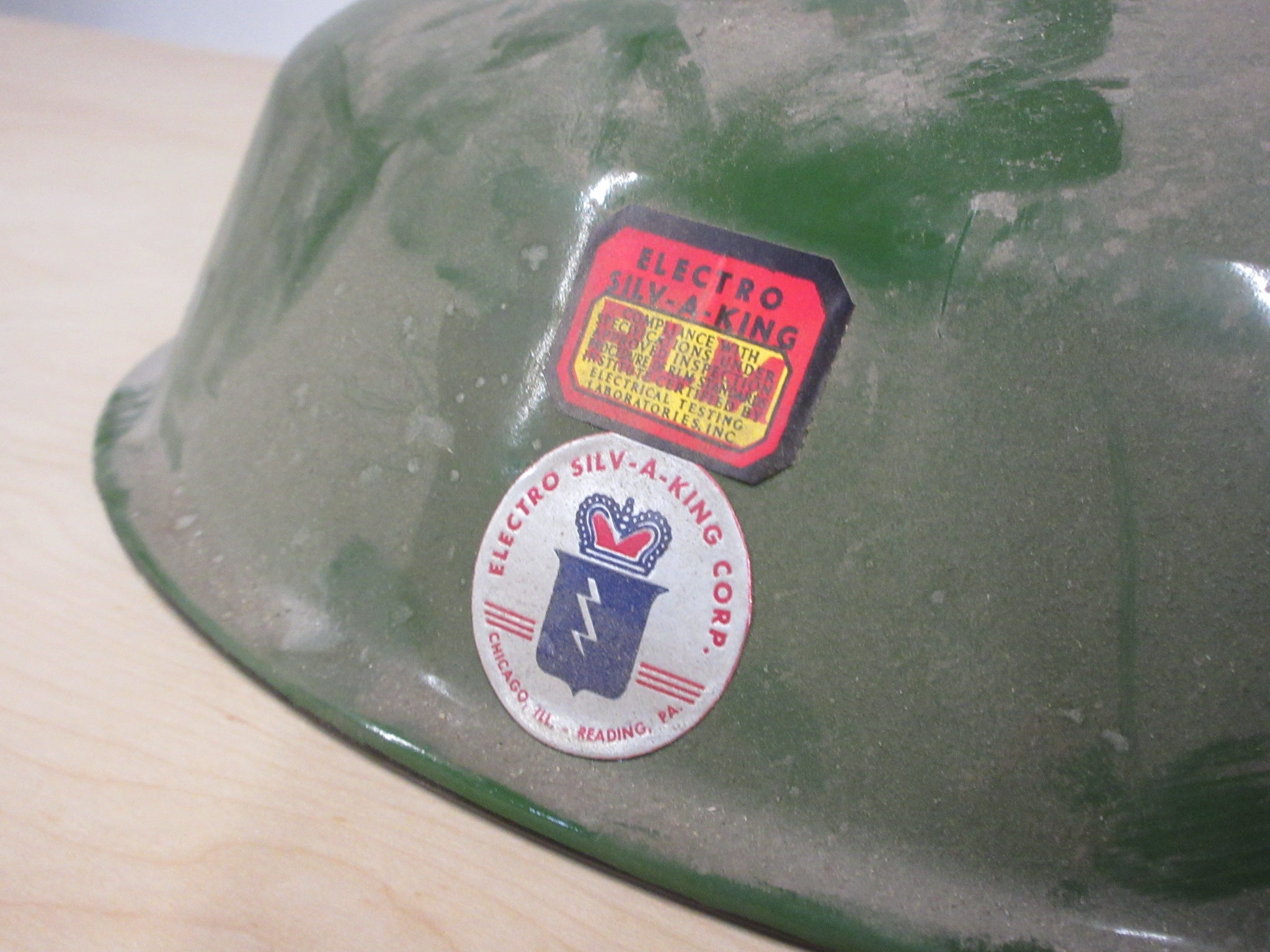 Industrial Green Ceiling Mount Light