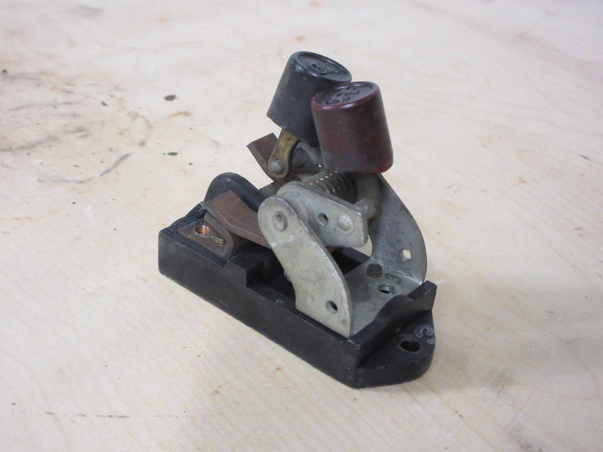 Antique Push Switch