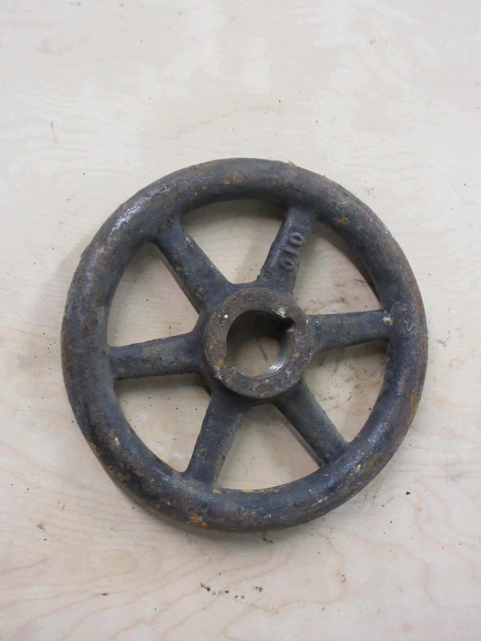 Industrial Wheel Six Spoke Handle 9"