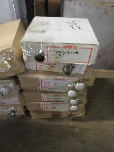 Box of Drawer/Cabinet Knobs