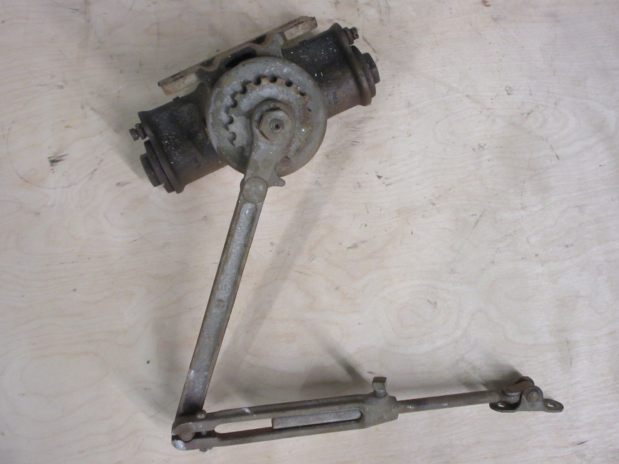 Lockwood Ball Bearing Brass Door Closer