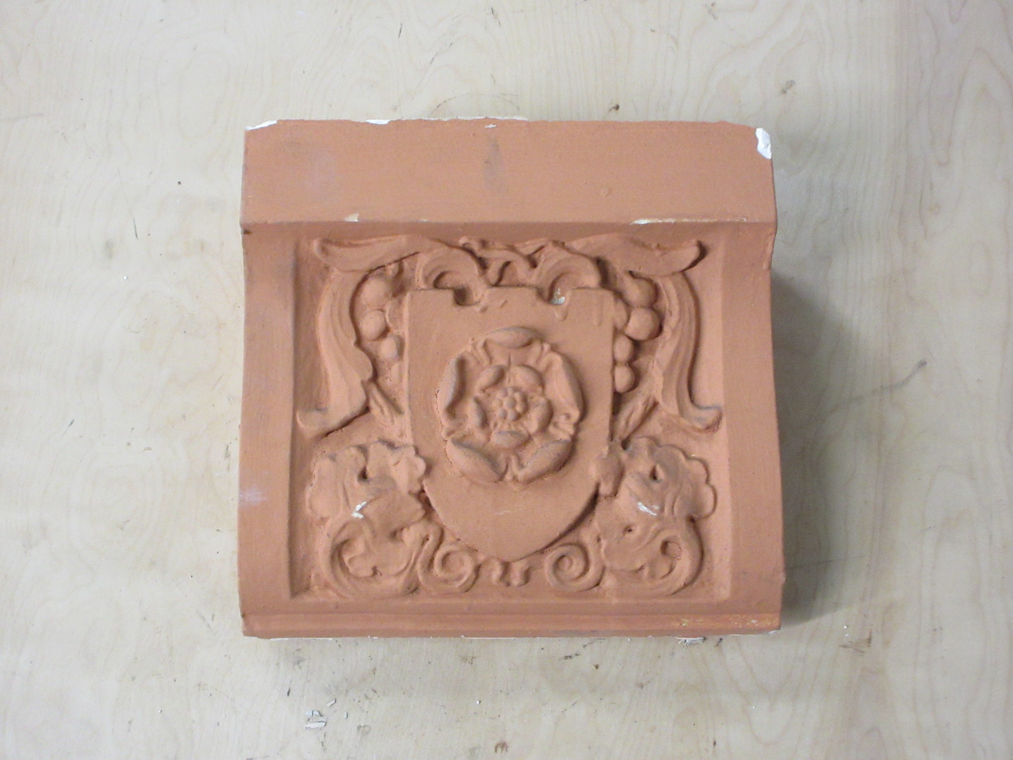 Painted Plaster Moulding 12 1/2"