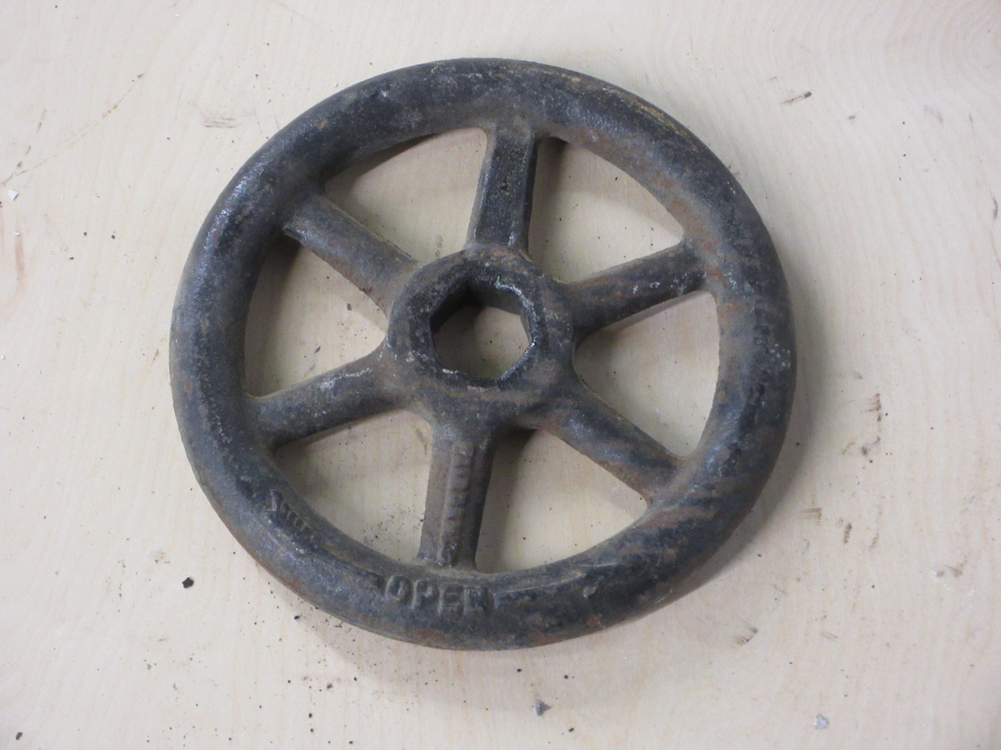 7 1/2" Industrial Wheel Handle