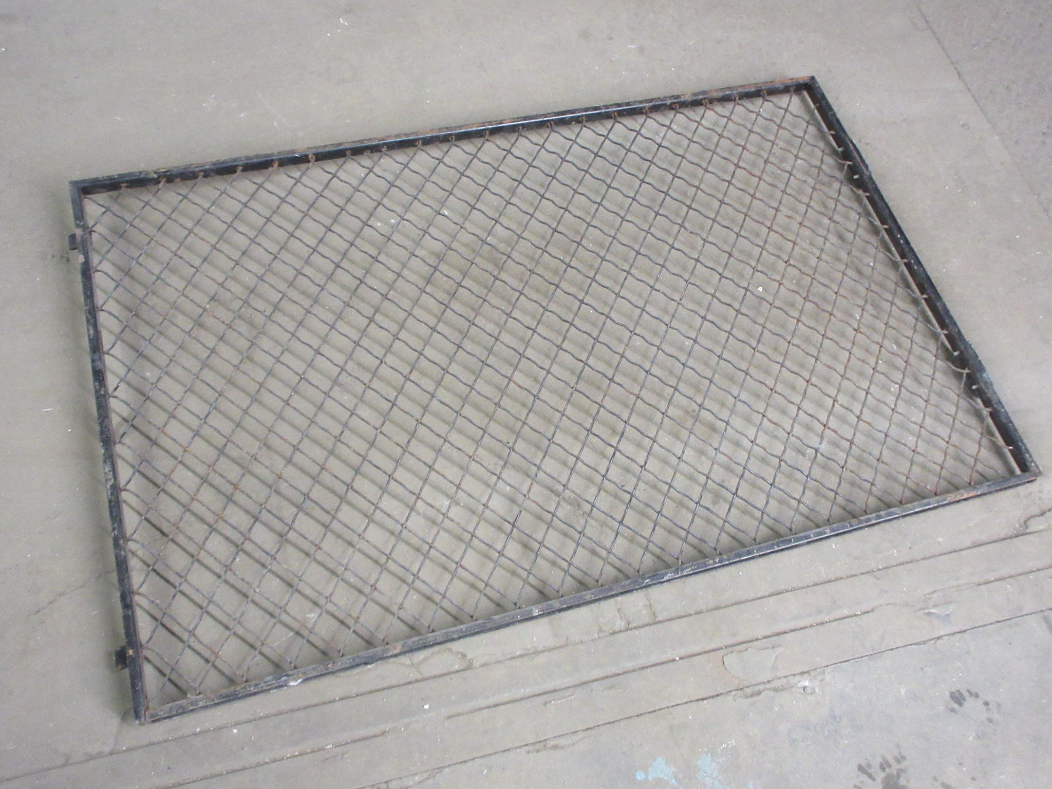 Window Grate 43 3/4"