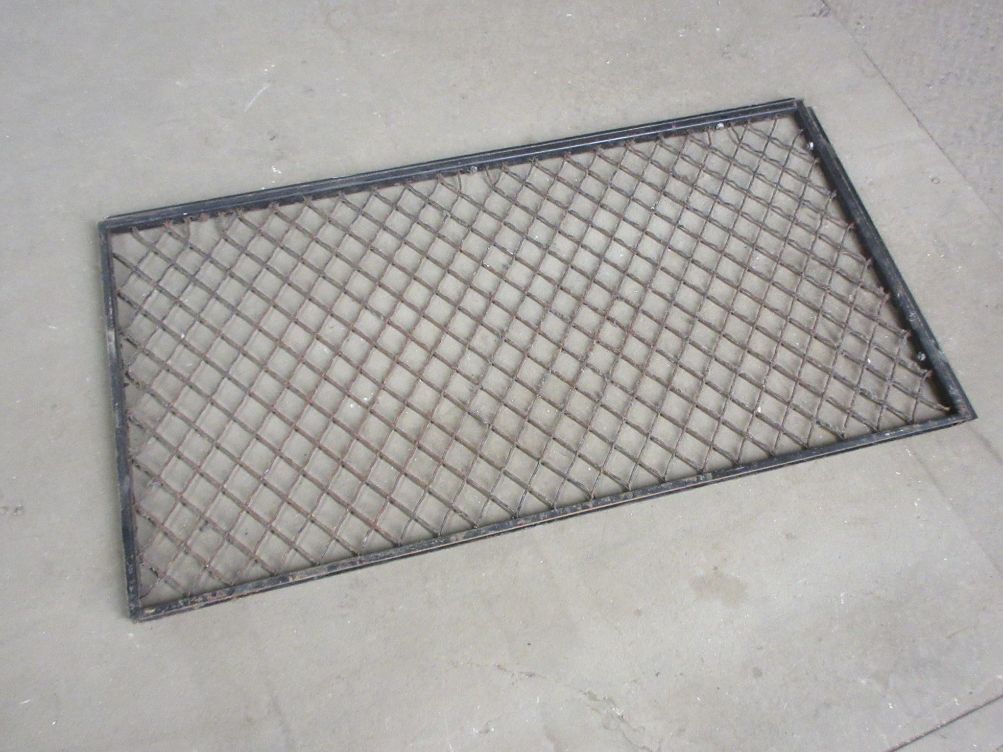 Window Grate 46 1/4"