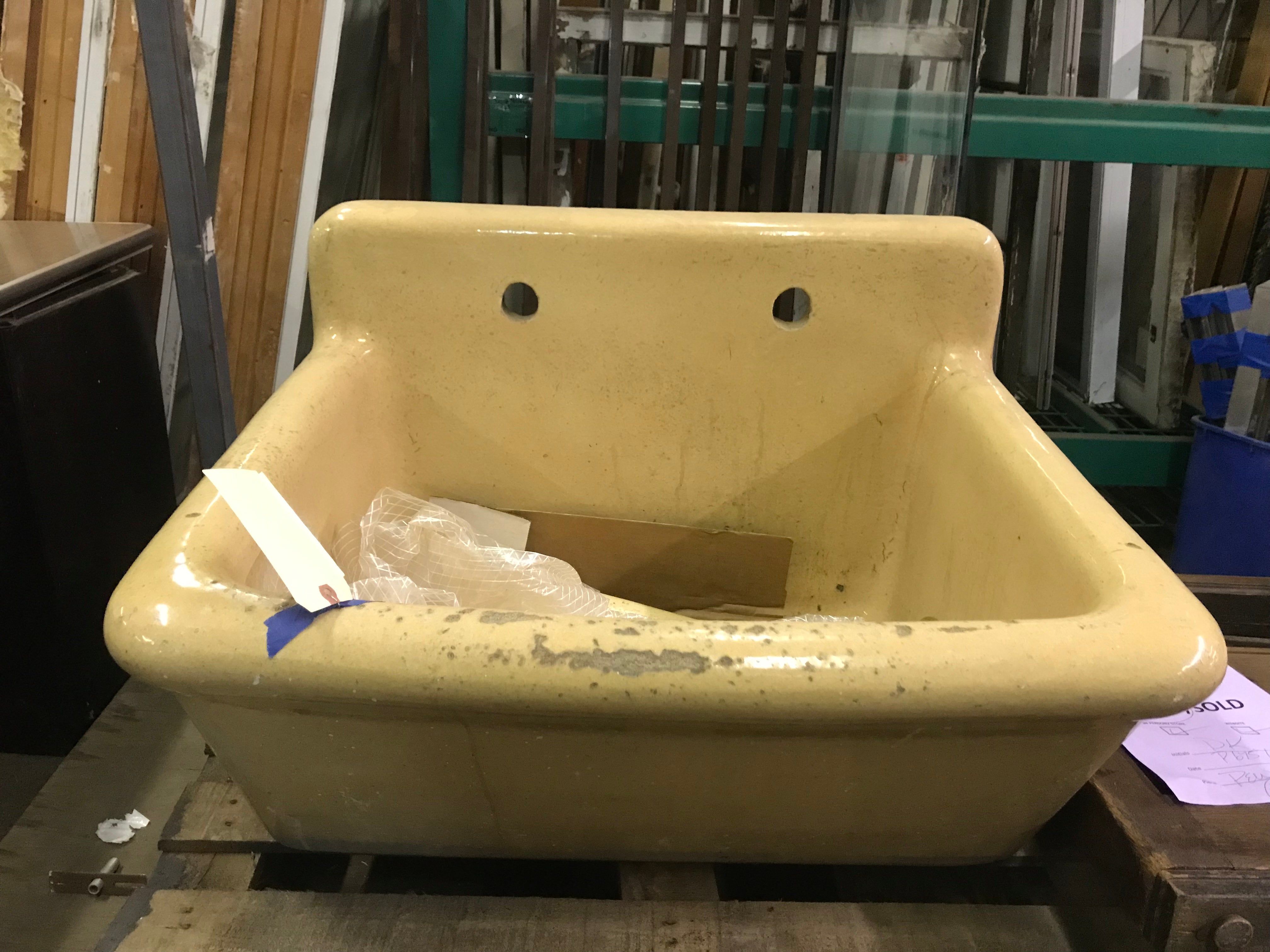 Henn Mansion Large Ceramic Sink with Two Legs