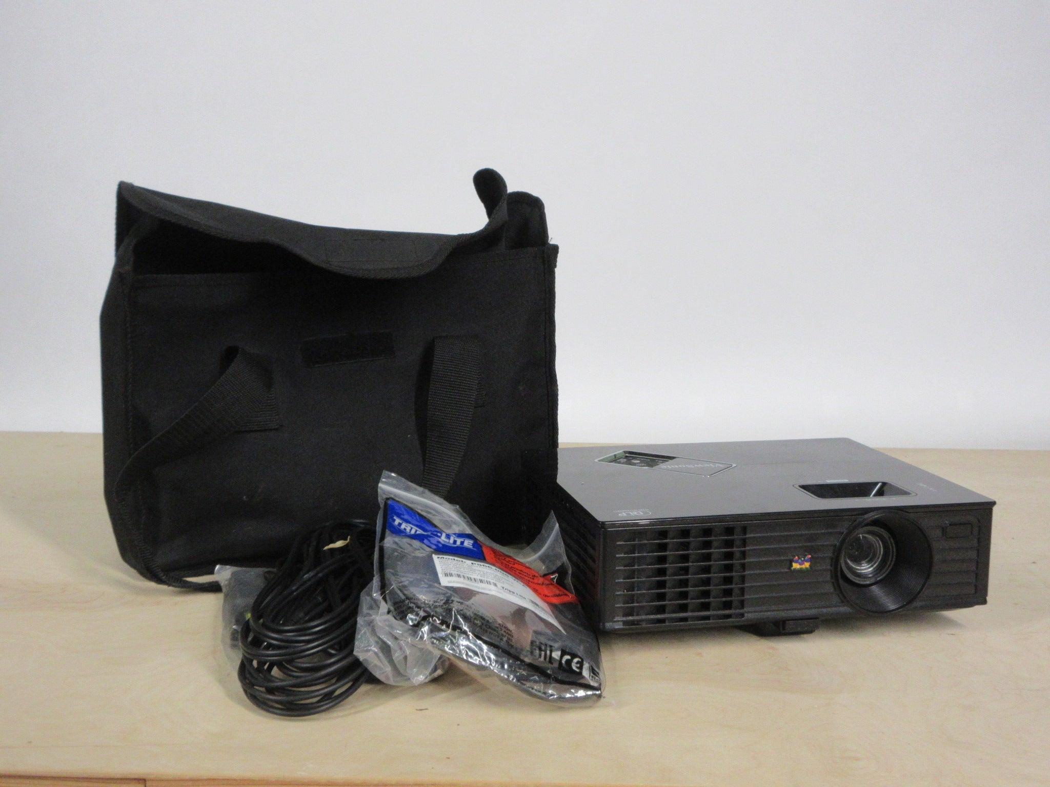 Viewsonic PJD5126 Projector (As Is)