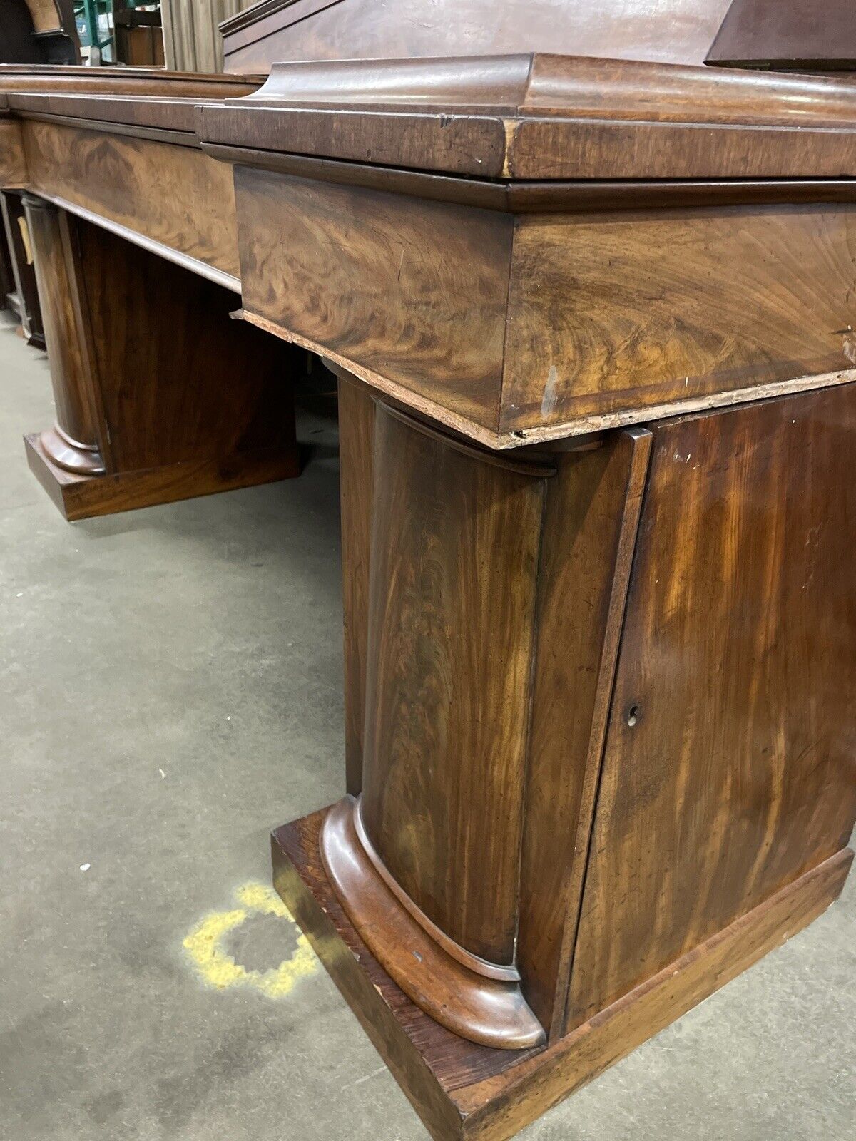Mahogany Twin Pedestal Style Sideboard Table with Integrated Storage