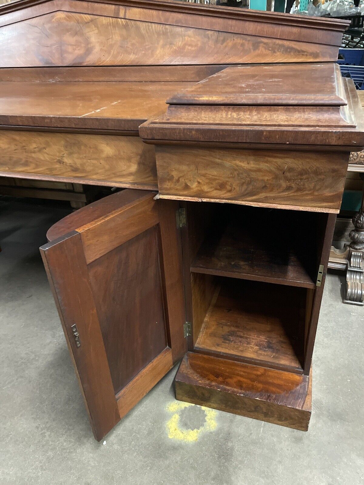 Mahogany Twin Pedestal Style Sideboard Table with Integrated Storage