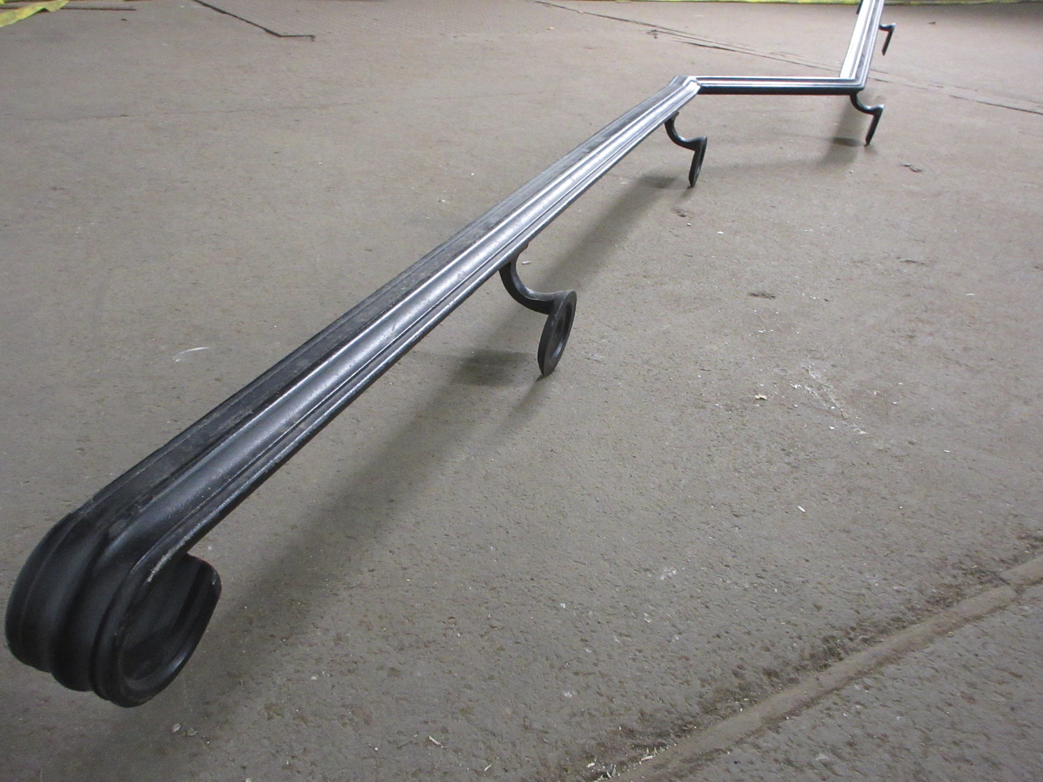 Iron Asymmetical Hand Rail
