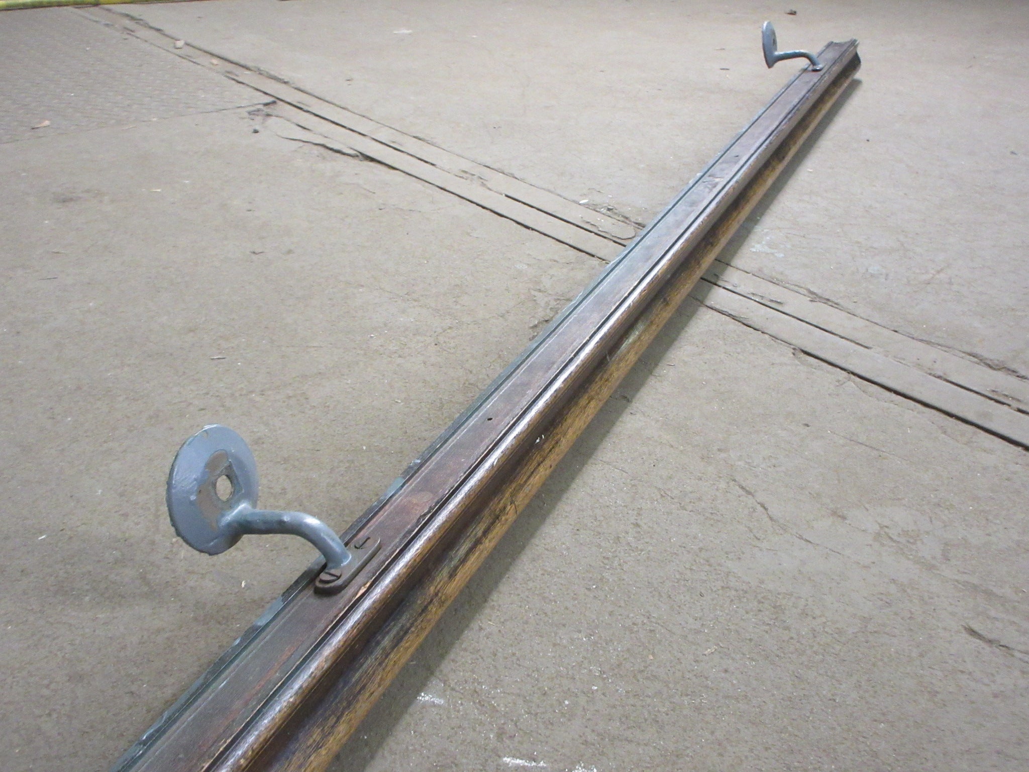 11'8" Oak Hand Rail