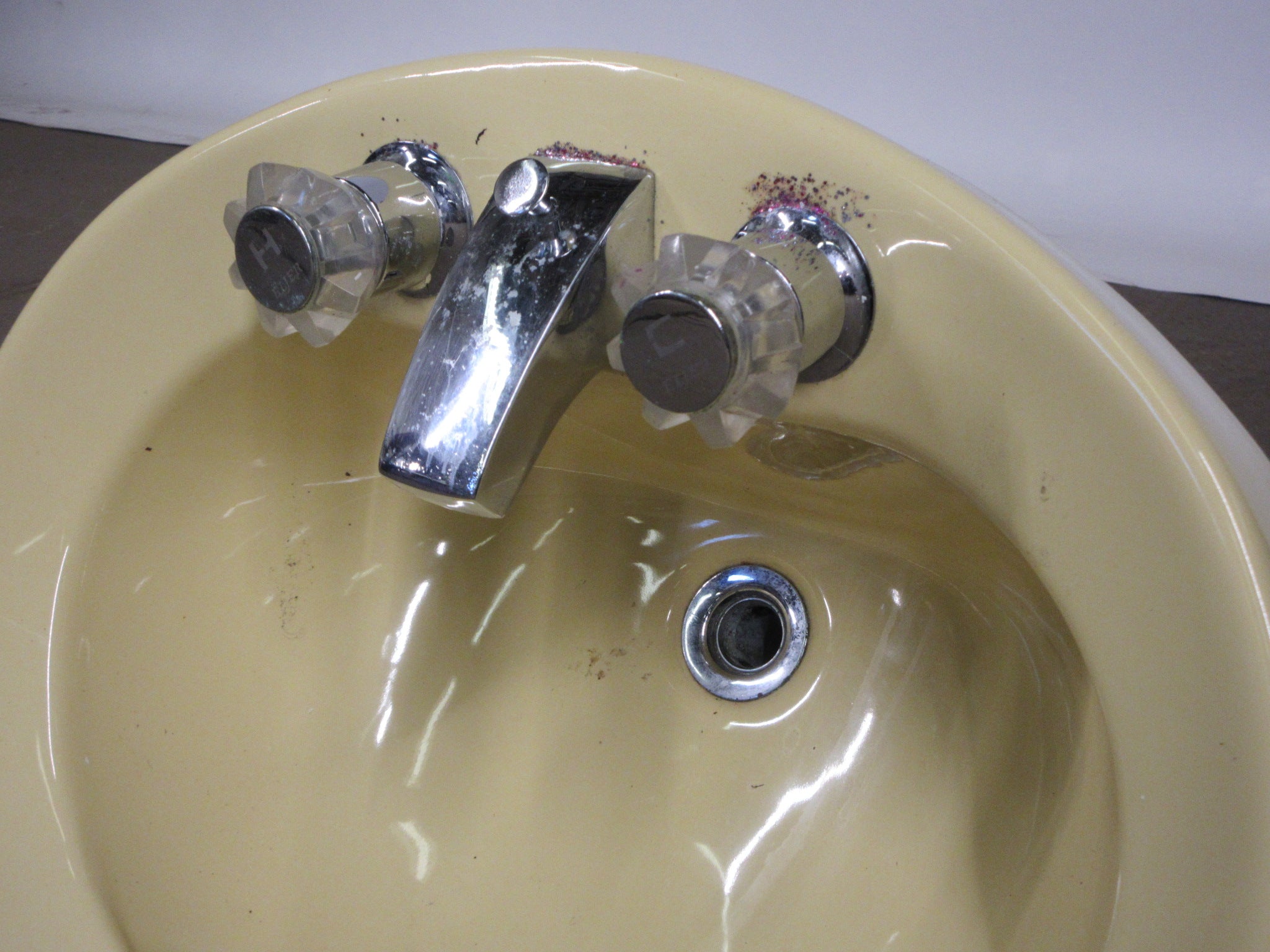 Eljer Yellow Drop In Sink