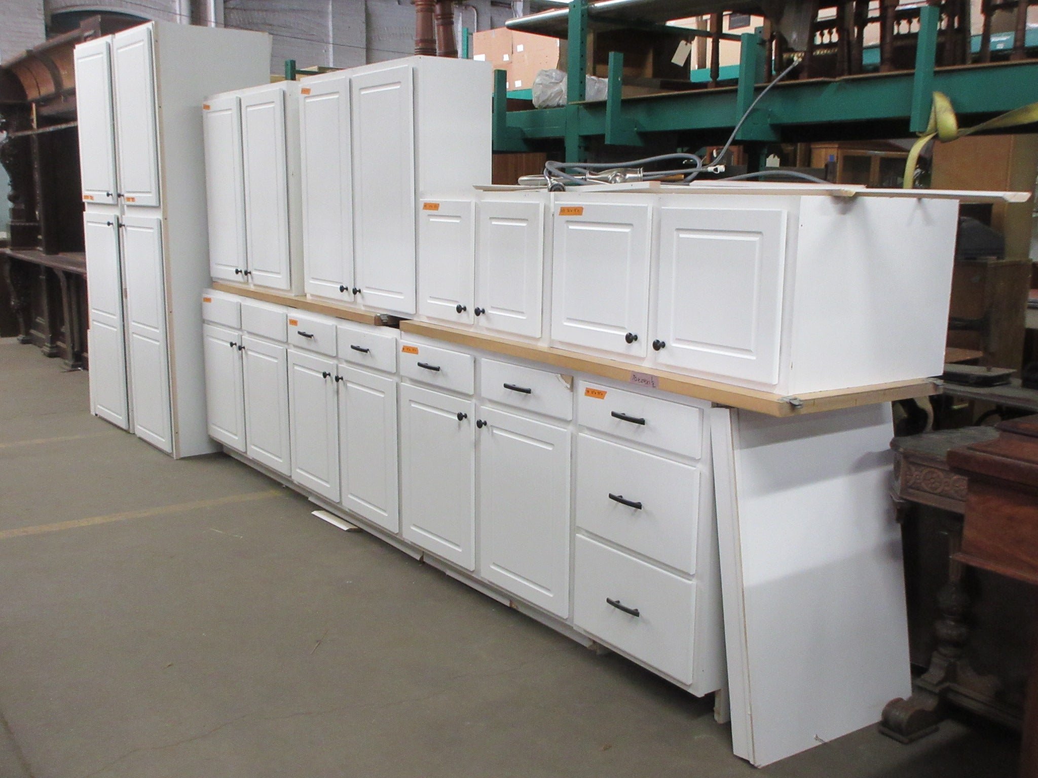 Aristokraft Kitchen Cabinet Set (11 pieces)