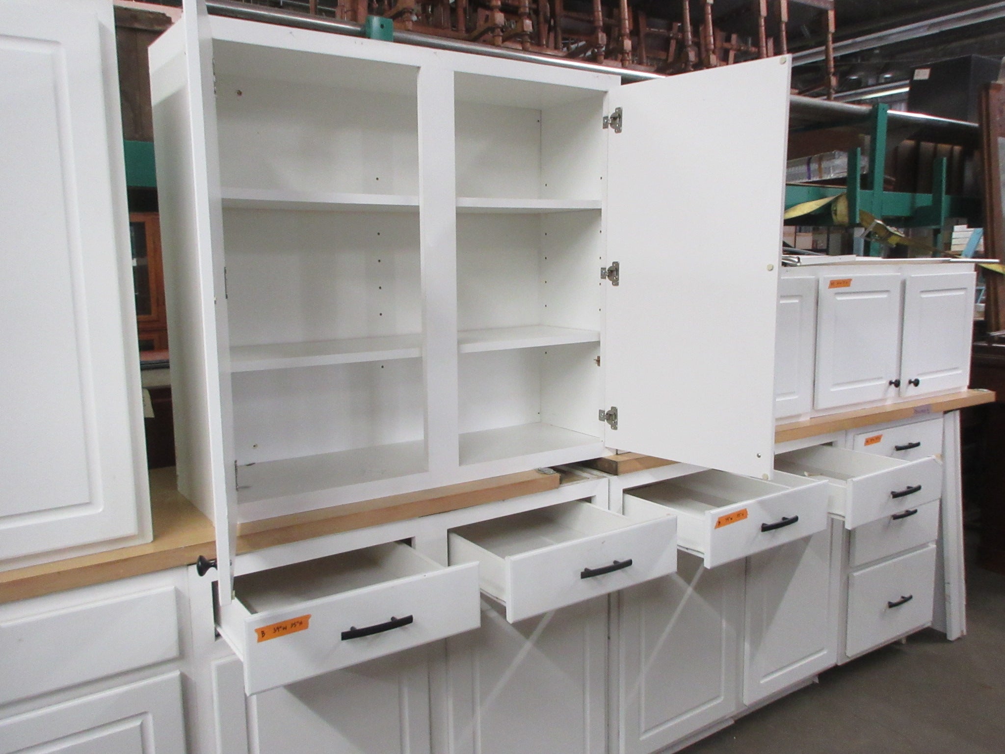 Aristokraft Kitchen Cabinet Set (11 pieces)
