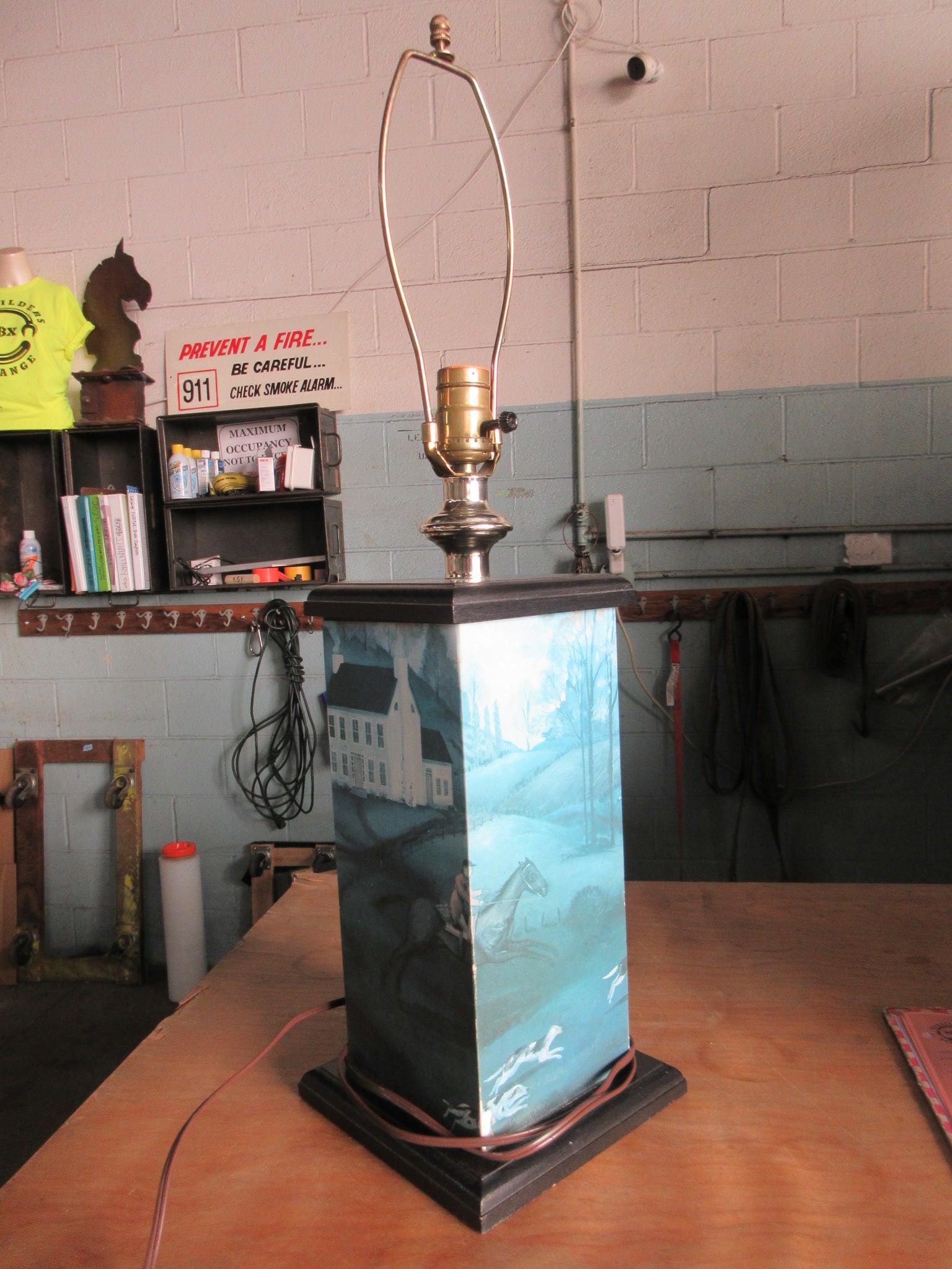 English Countryside Table Lamp