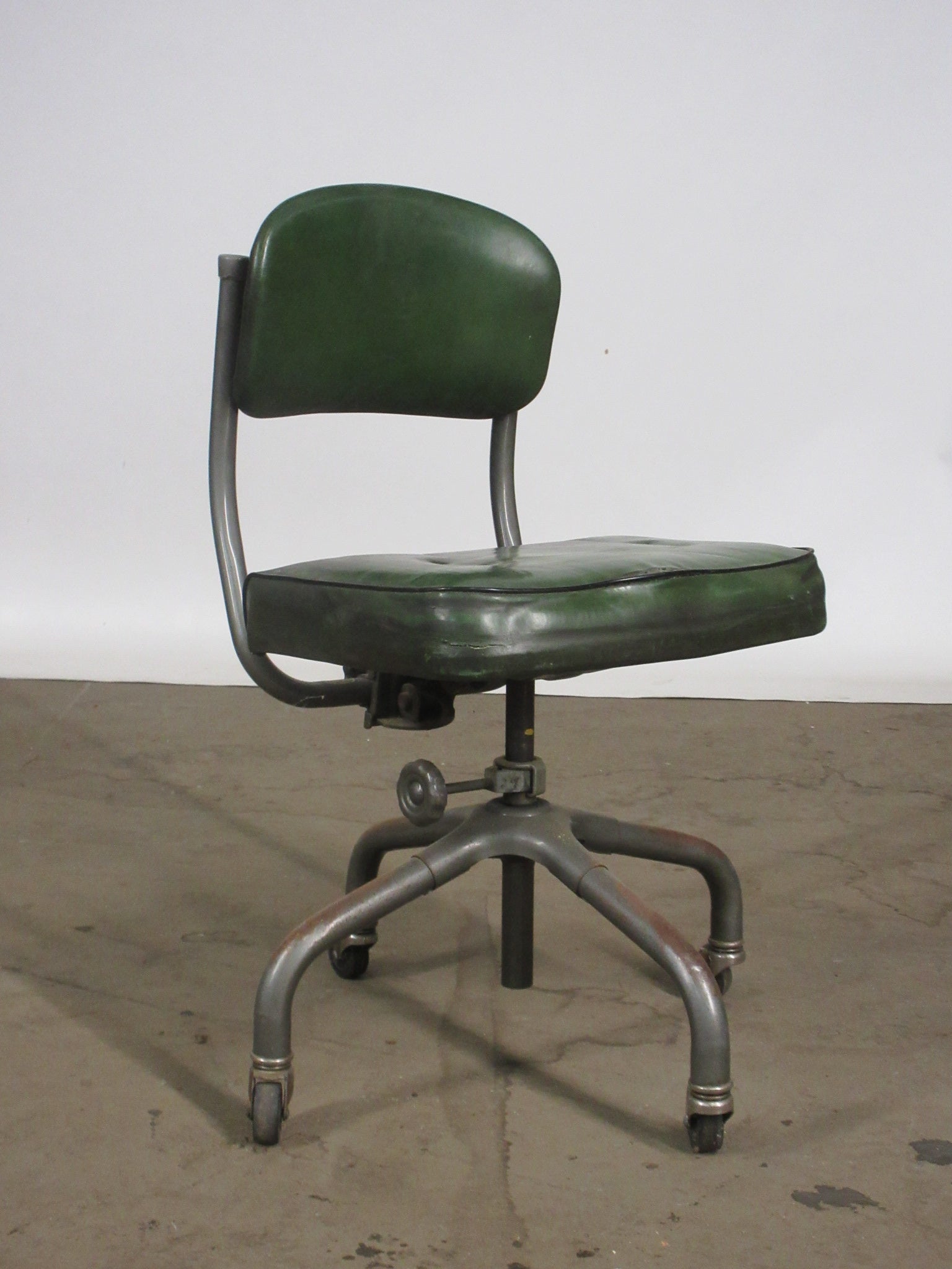 Harter Industrial Steel Chair on Wheels Rebuilders Xchange