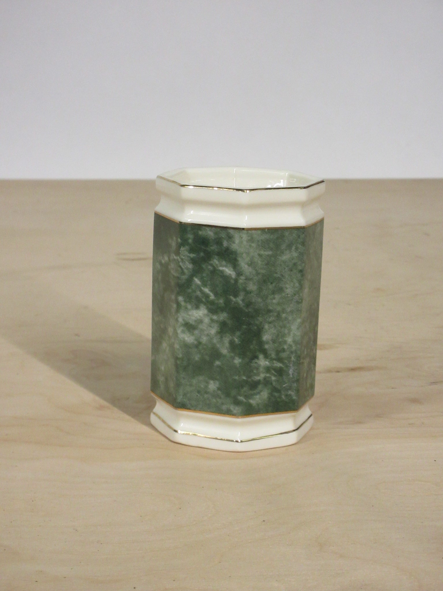 Croscill Carrara Porcelain Toothbrush Cup