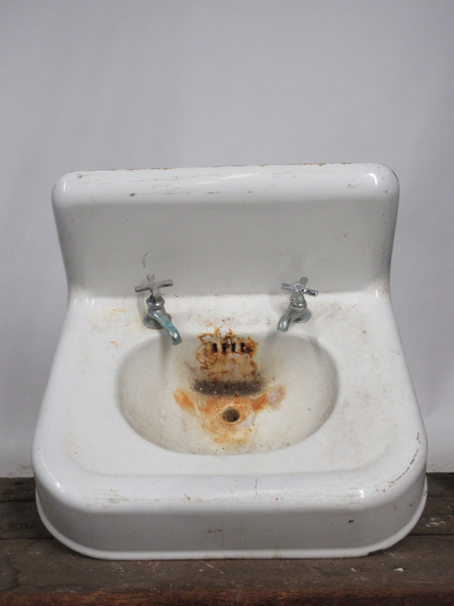 Wall Mount Cast Iron Sink