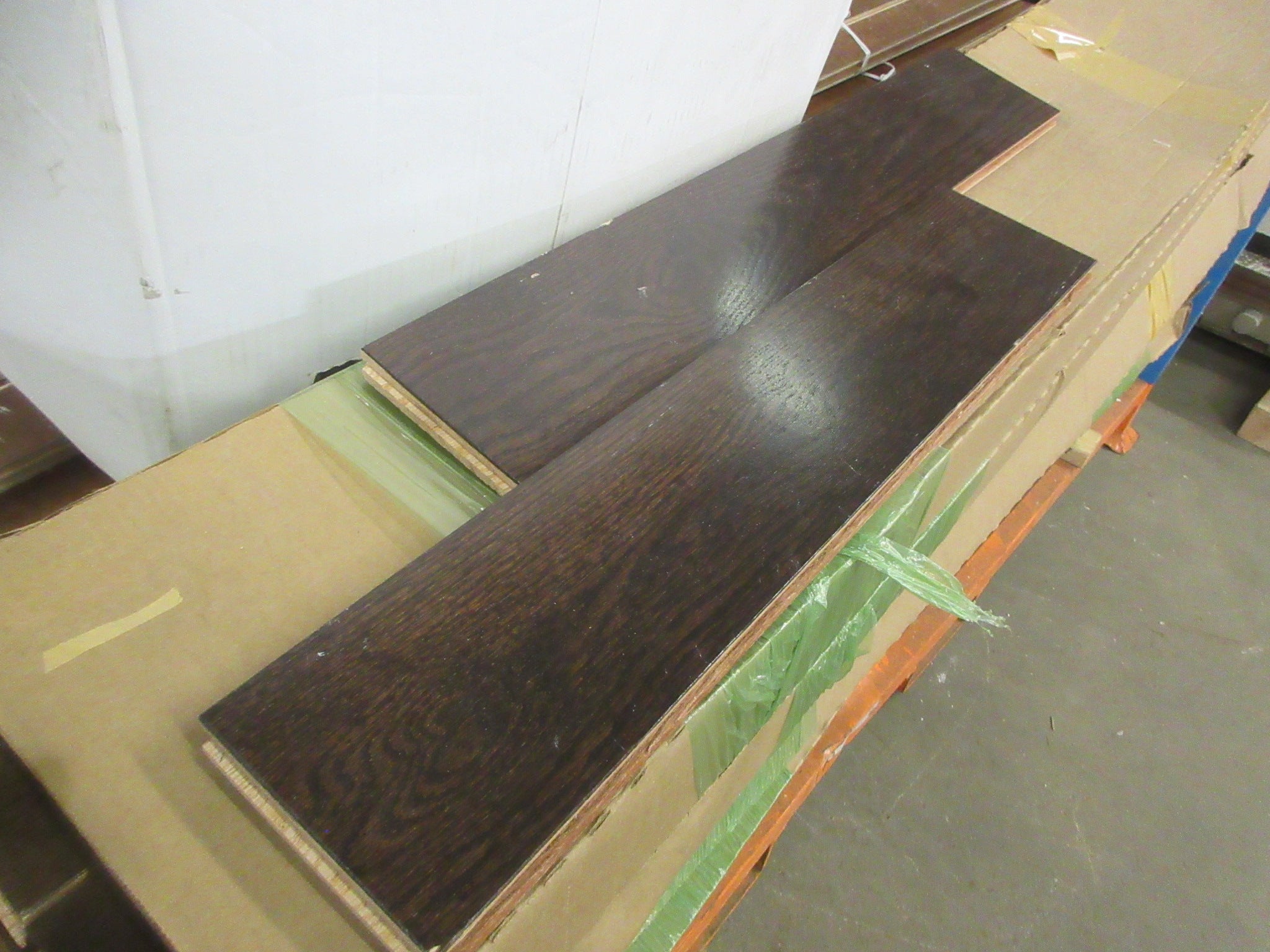 Lot Viking Red Oak Flooring (200 sq ft)