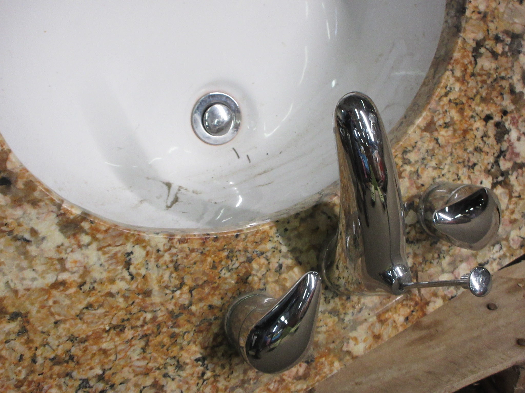 Granite Vanity Top with Sink and Backsplash