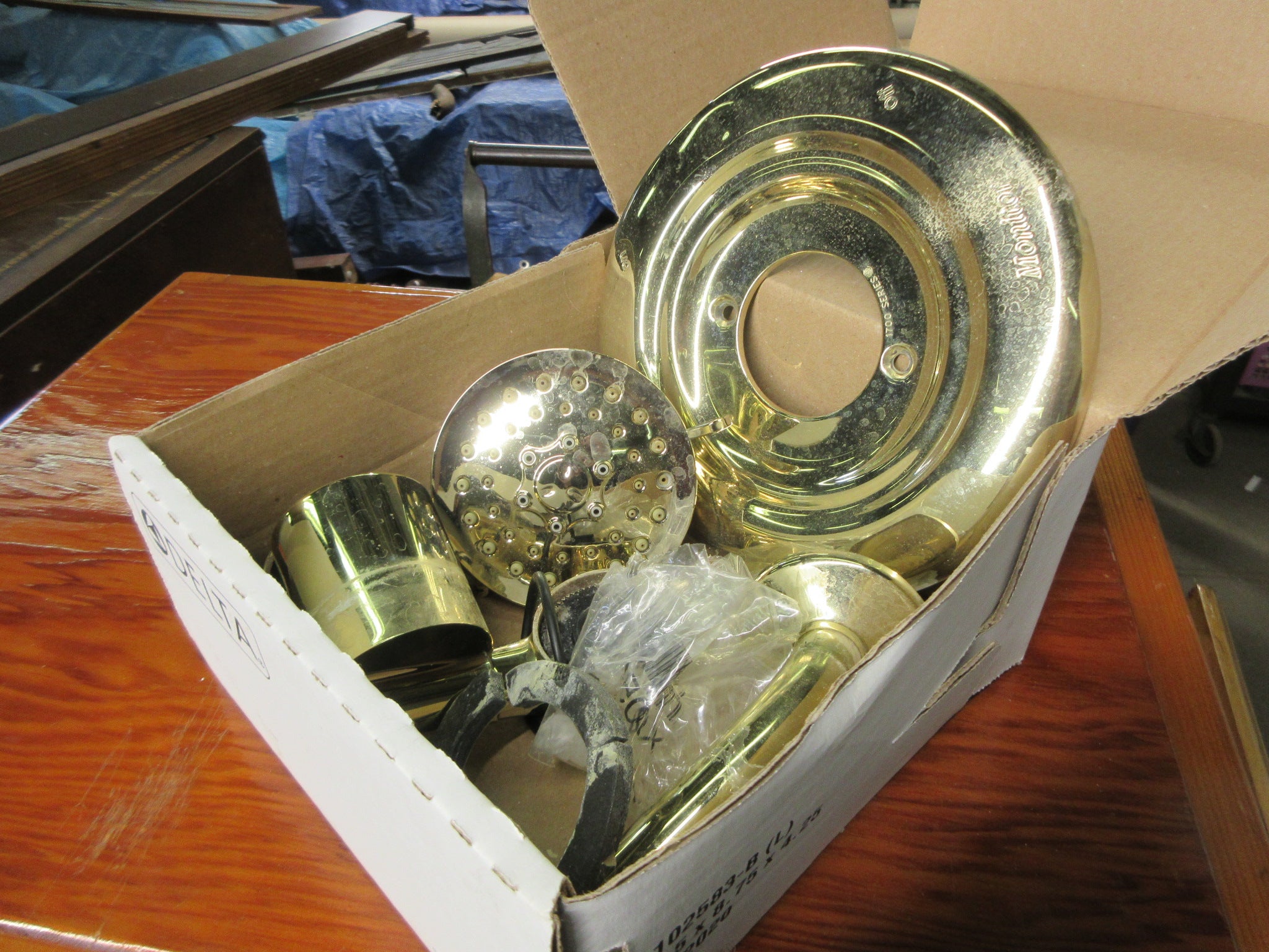 Delta Monitor Showerhead and Valve Trim