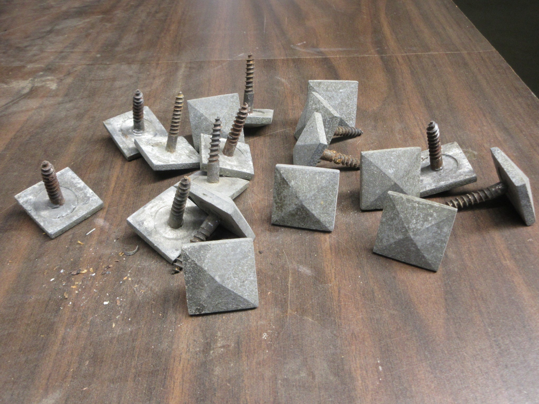 Vintage Square Head Metal Shutter Clips (18 pieces)