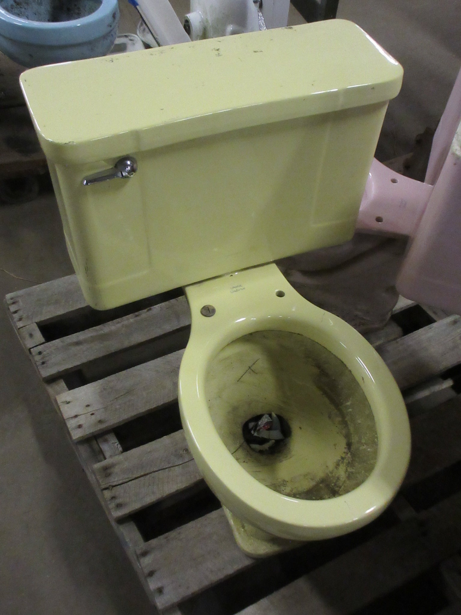 Yellow Crane Oxford Toilet