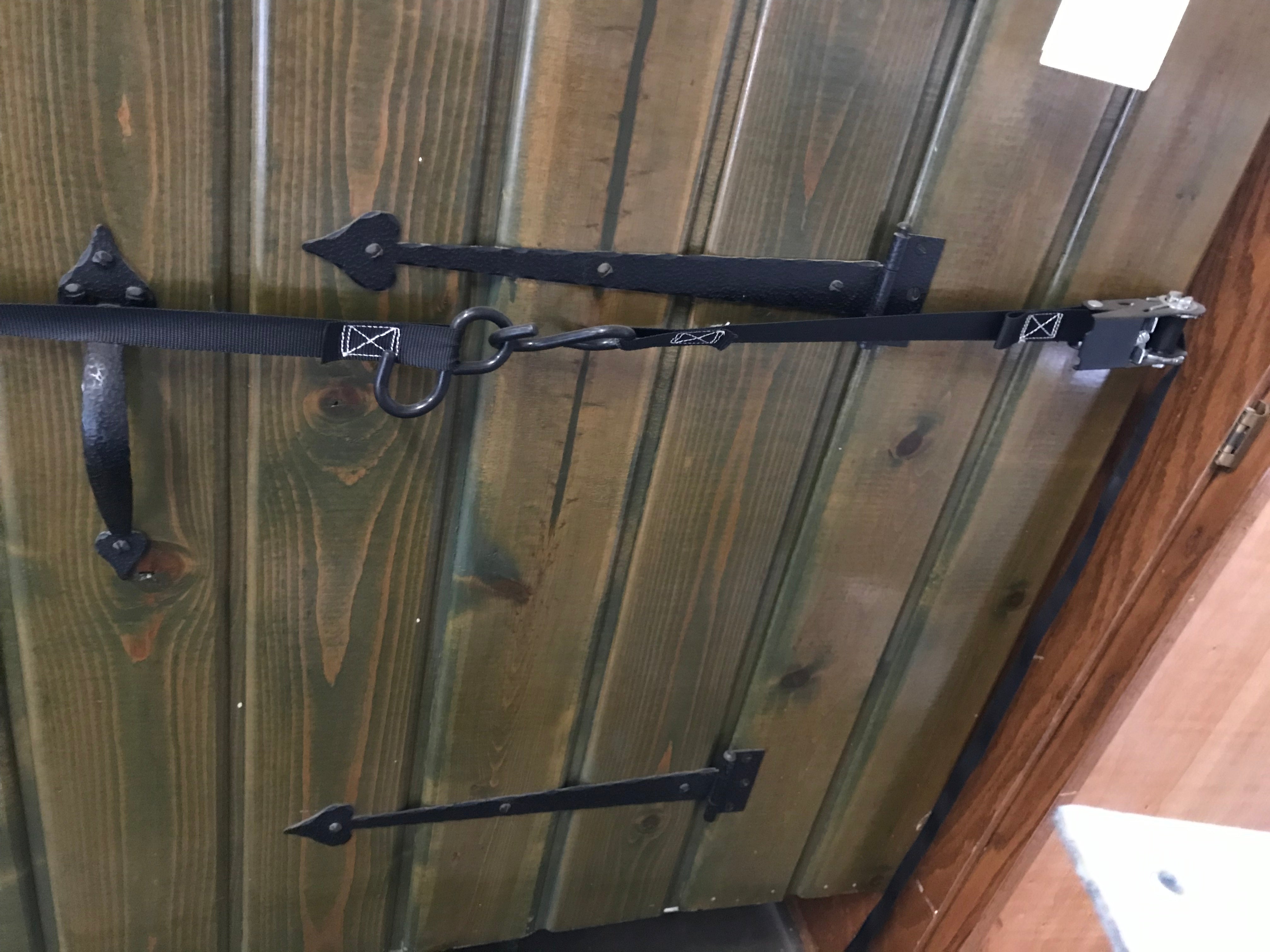 Room Separater with Shelves