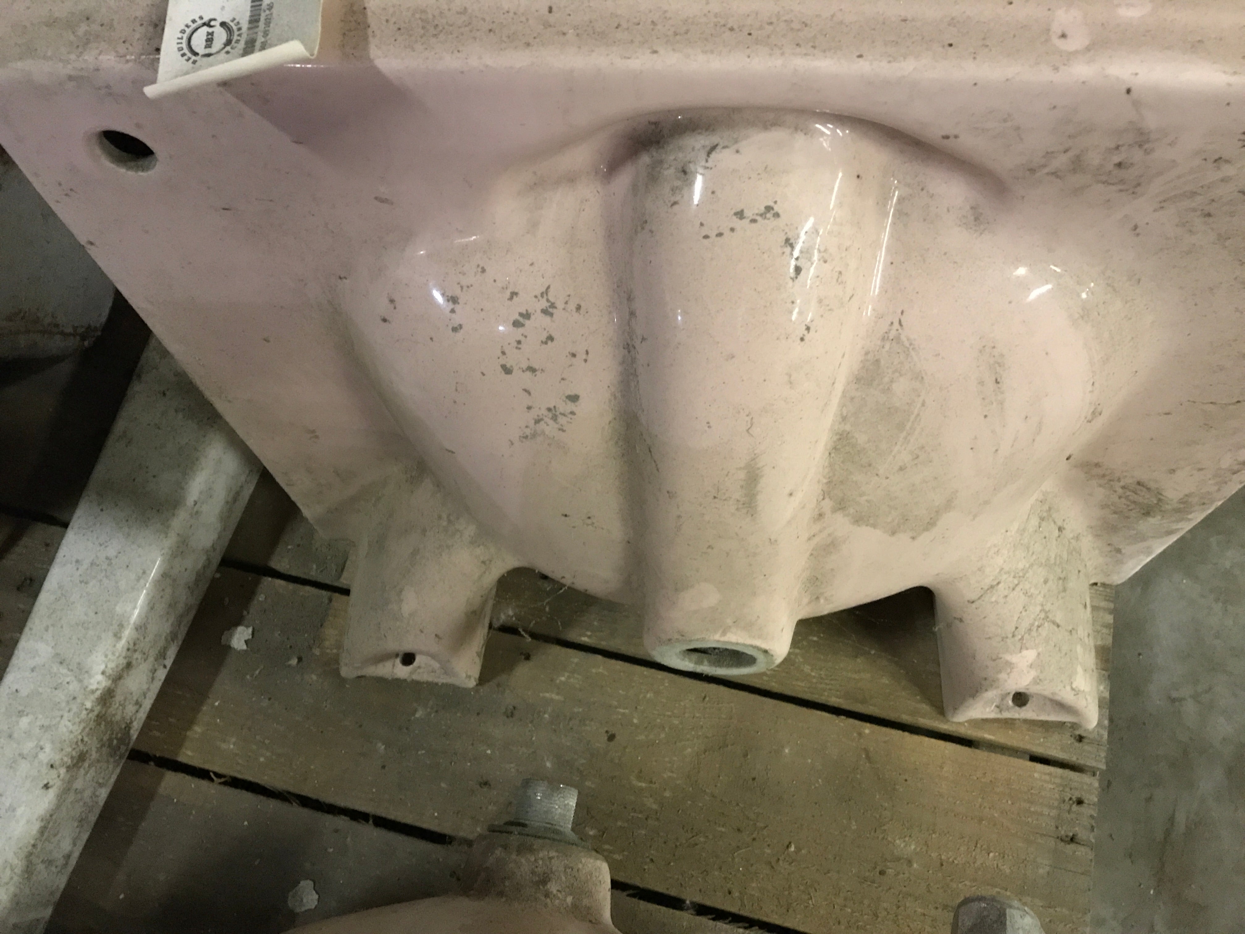 Vintage Pink Sink 24”. X 20”
