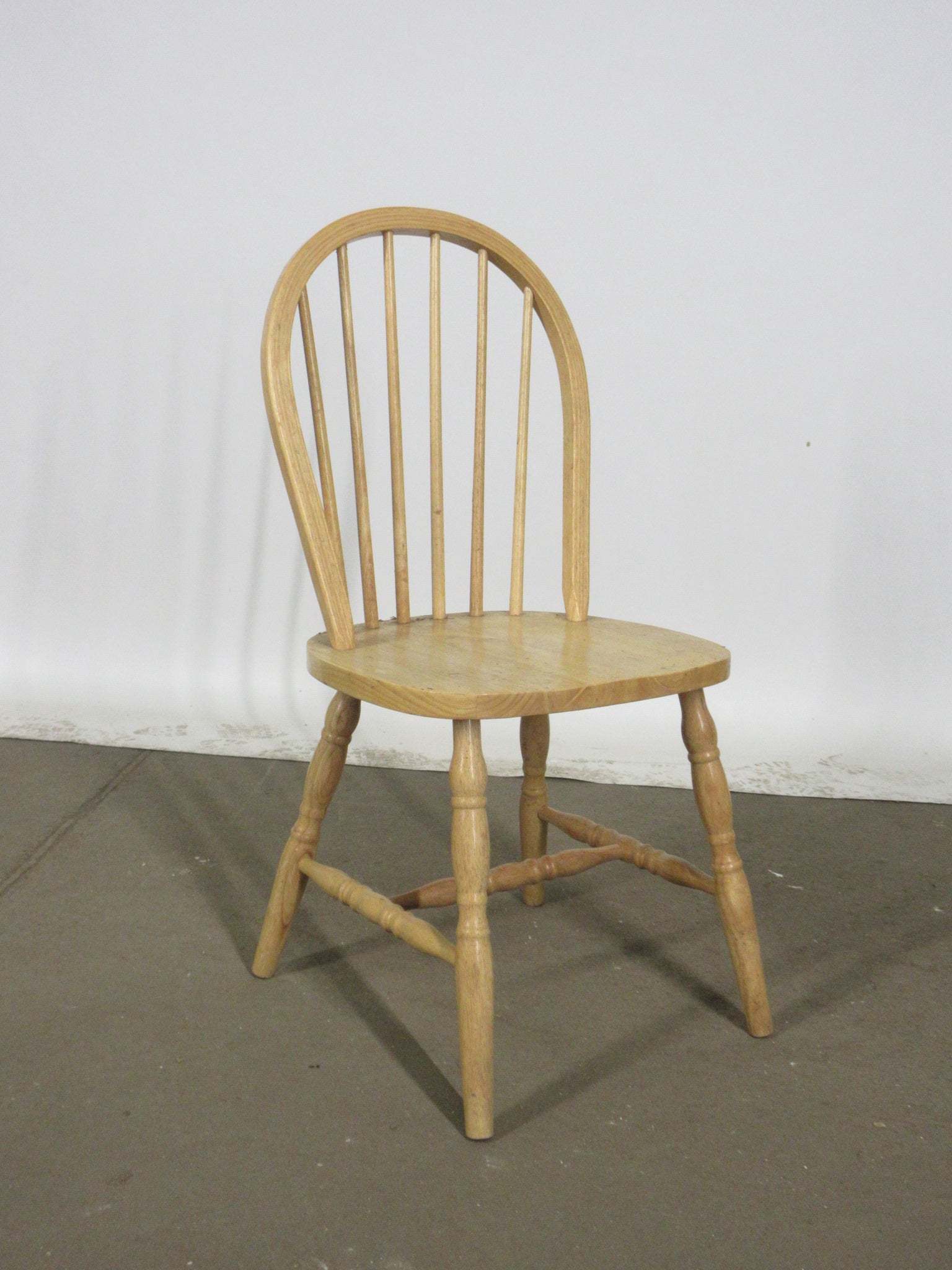 Blonde Windsor Chair