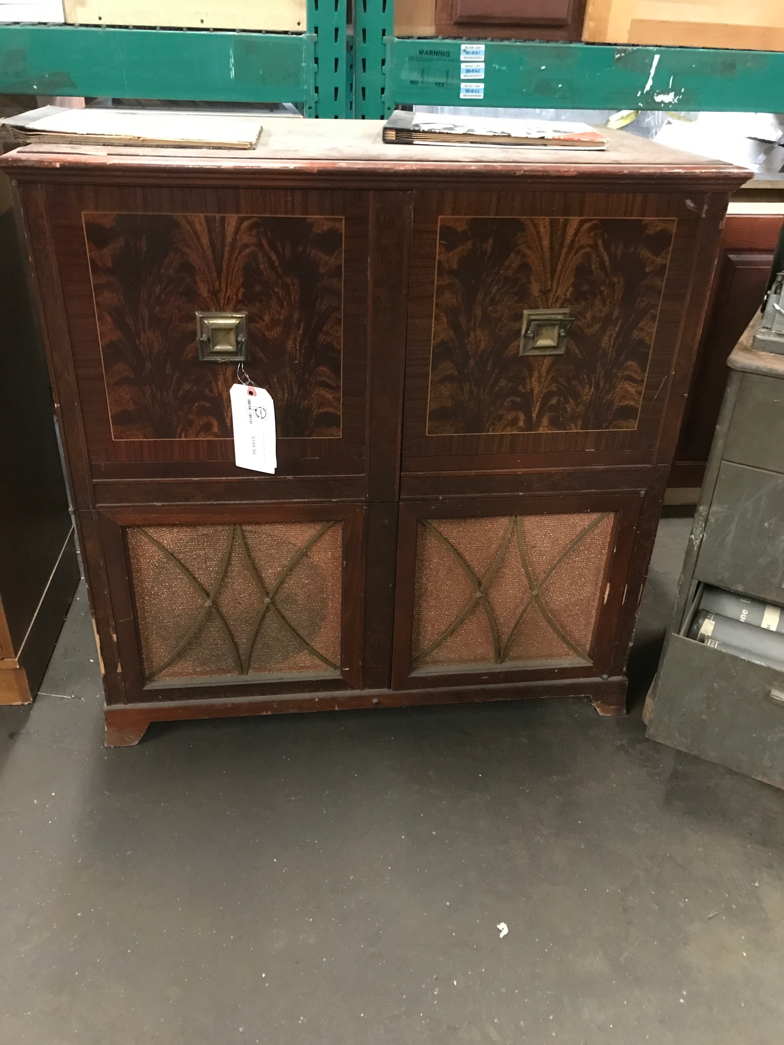 Antique TV/Radio Cabinet