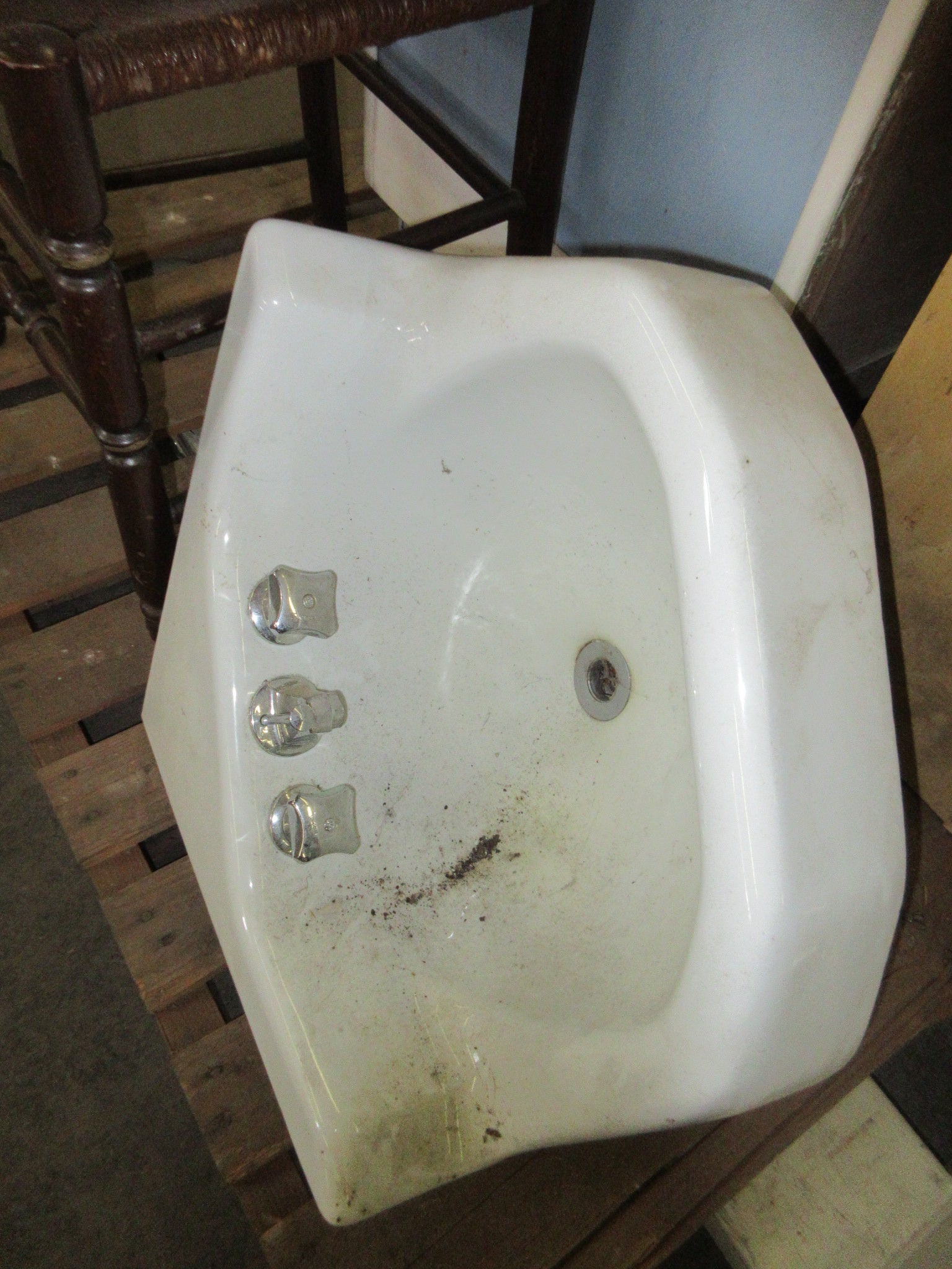 Wall Mount Corner Sink